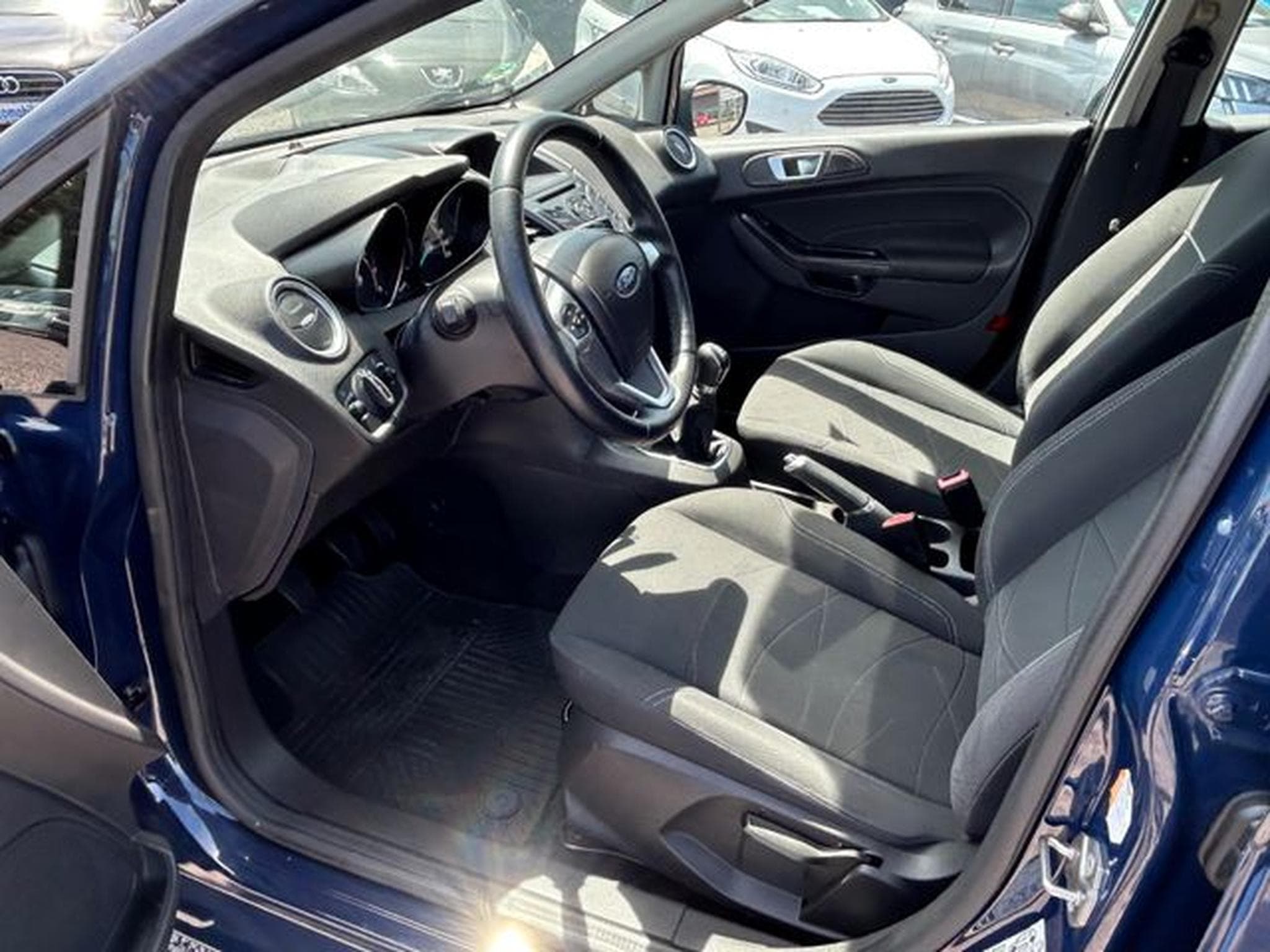 Ford Fiesta Fiesta Trend *Klima*Euro6* (2015) - Photo 7