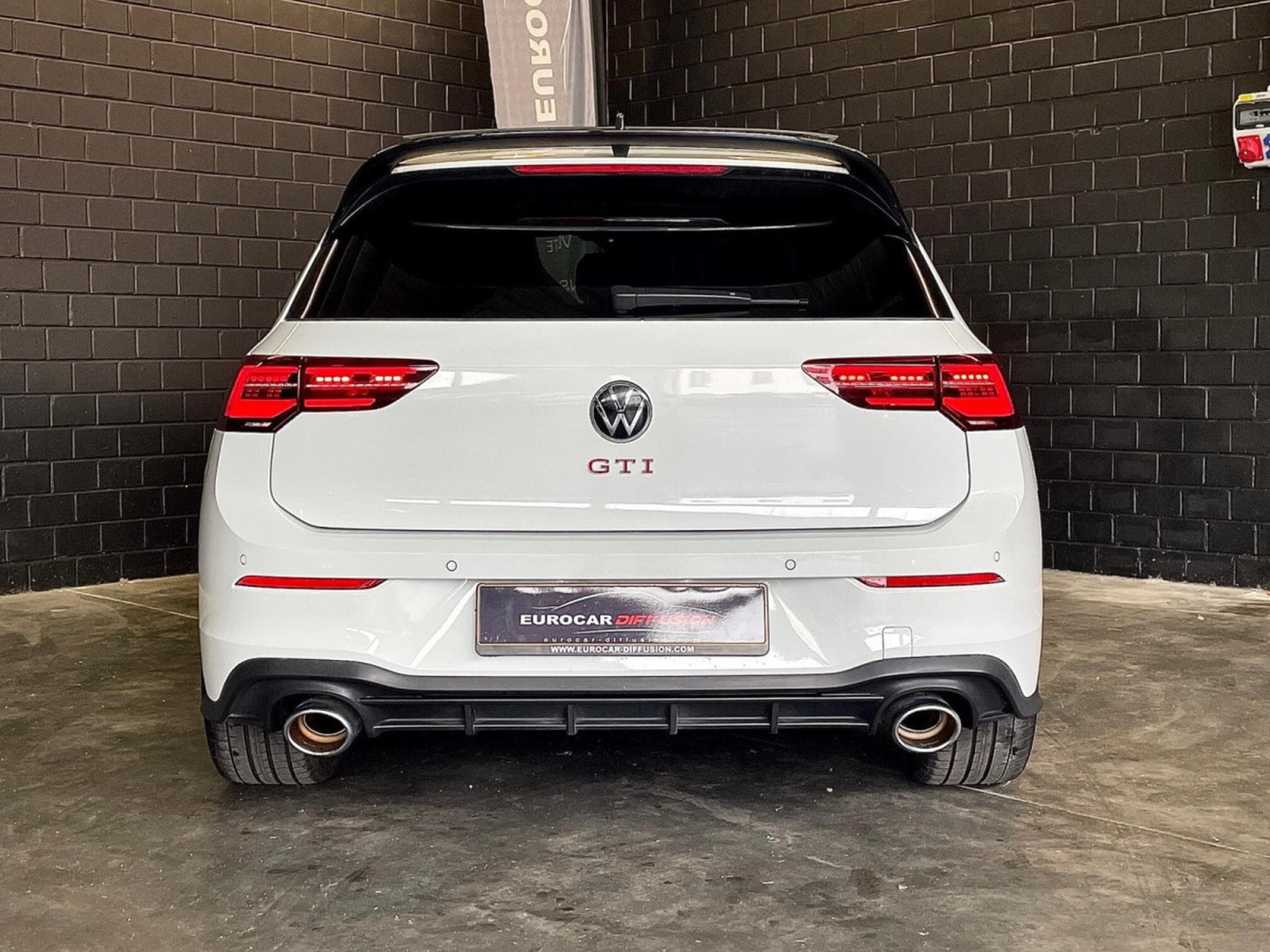 VW Golf GTI Clubsport 2.0 TSI 300 CV DSG7 * MATRIX *PANO* *HARMAN* C (2024) - Photo 4