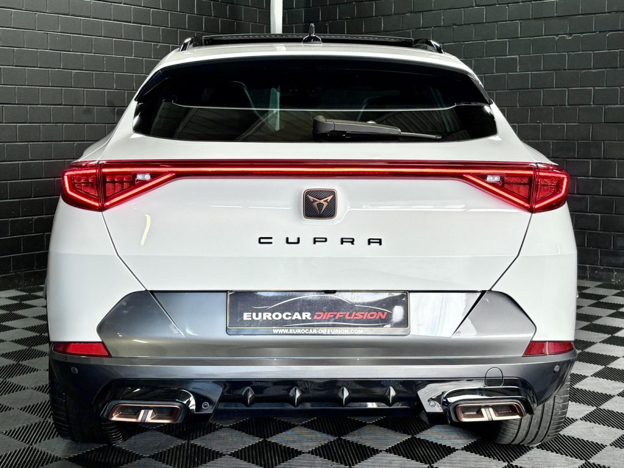 Cupra Formentor VZ 245CV eHybrid DSG6 *PANO* *ACC* HAYON * ALARME* (2022) - Photo 5