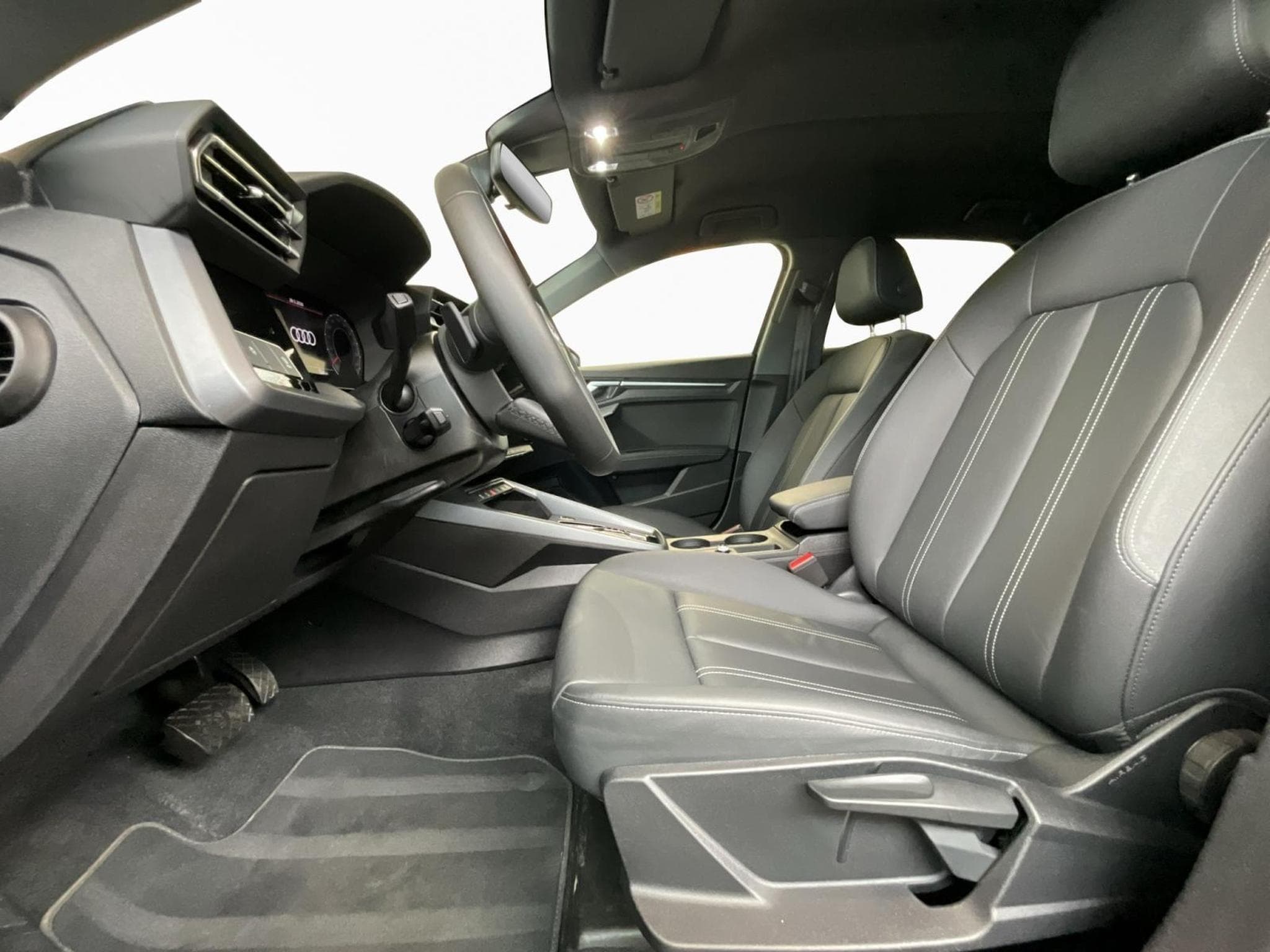 Audi A3 SB+Advanced+30TFSI+S-Tronic (2025) - Photo 11