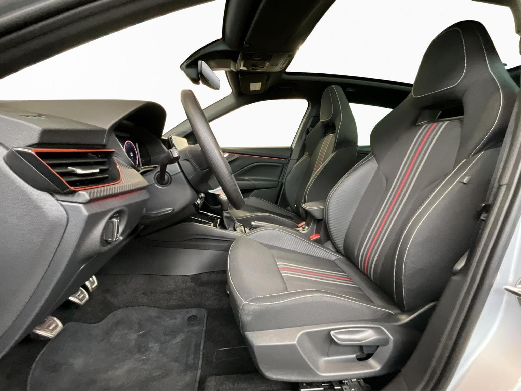 Skoda Scala Monte-Carlo+BVM+LED+Navi (2025) - Photo 11