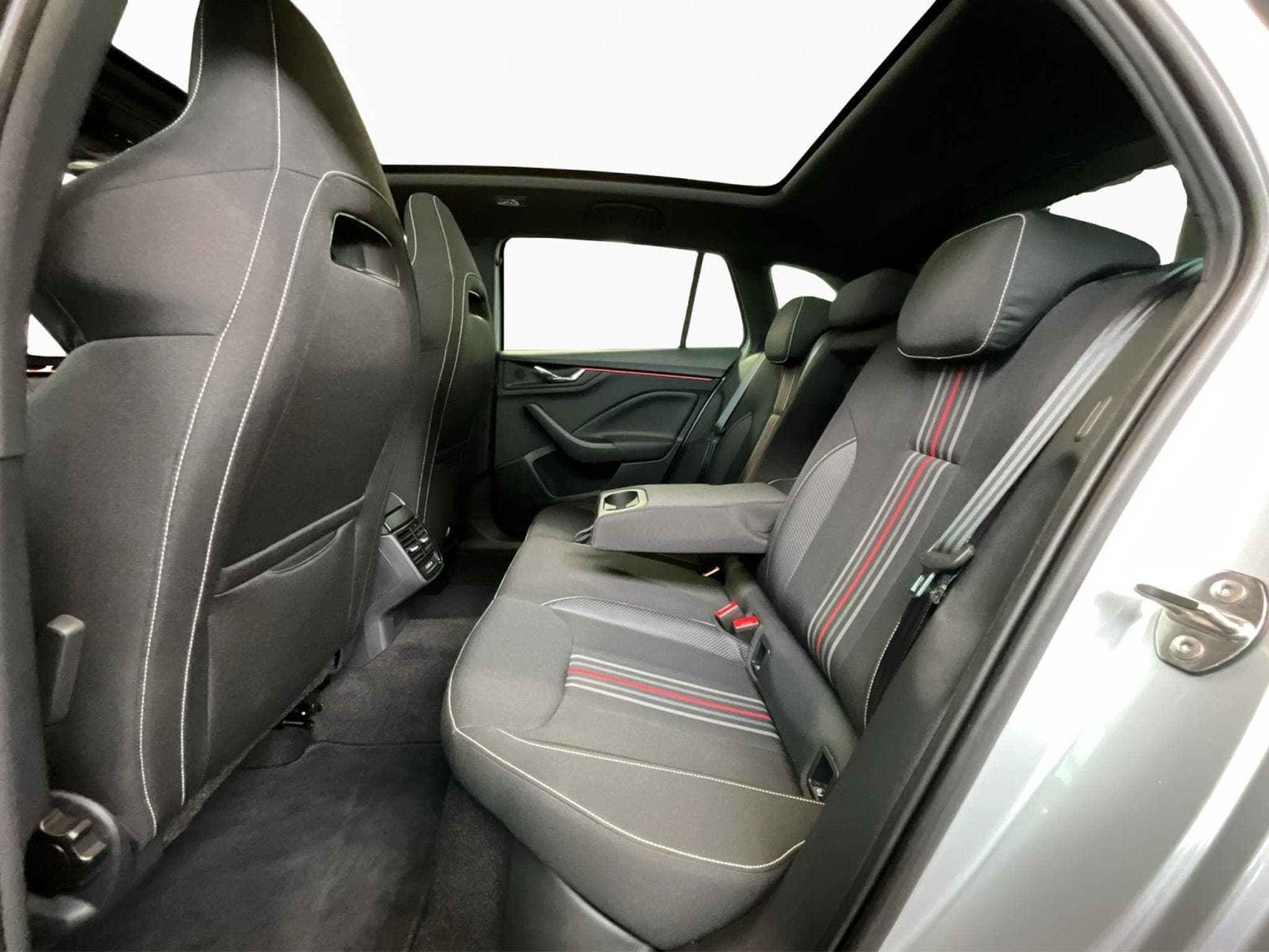 Skoda Scala Monte-Carlo+BVM+LED+Navi (2025) - Photo 16