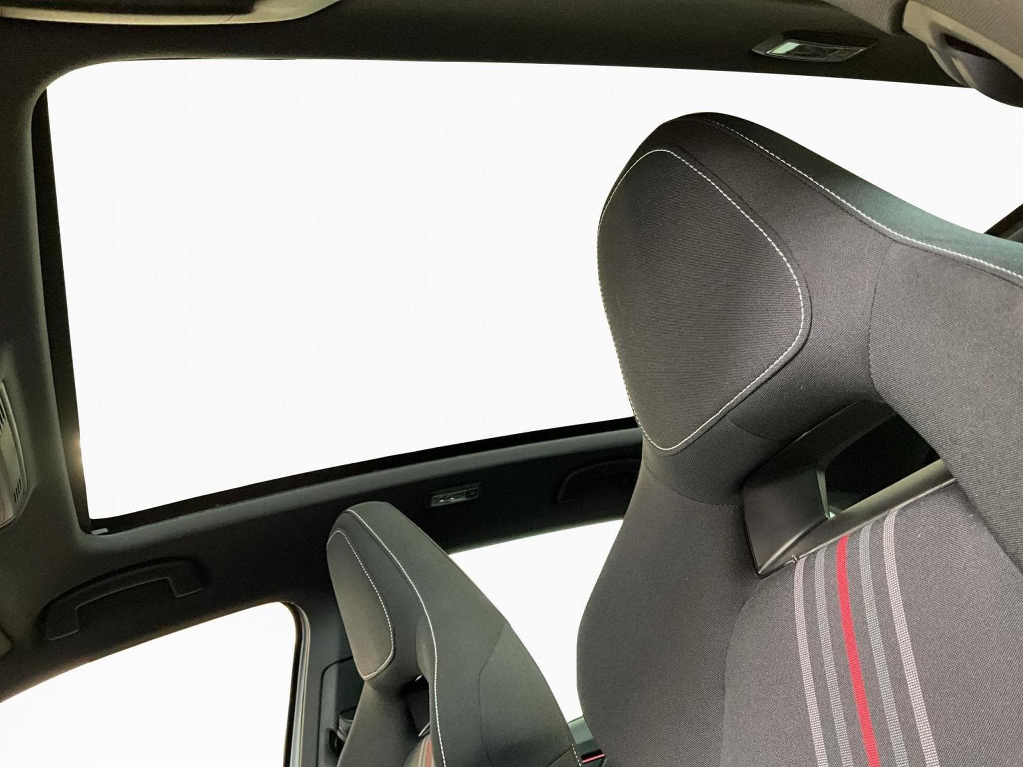 Skoda Scala Monte-Carlo+BVM+LED+Navi (2025) - Photo 6