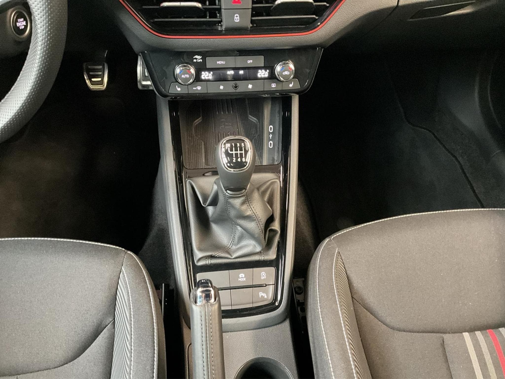 Skoda Scala Monte-Carlo+BVM+LED+Navi (2025) - Photo 16