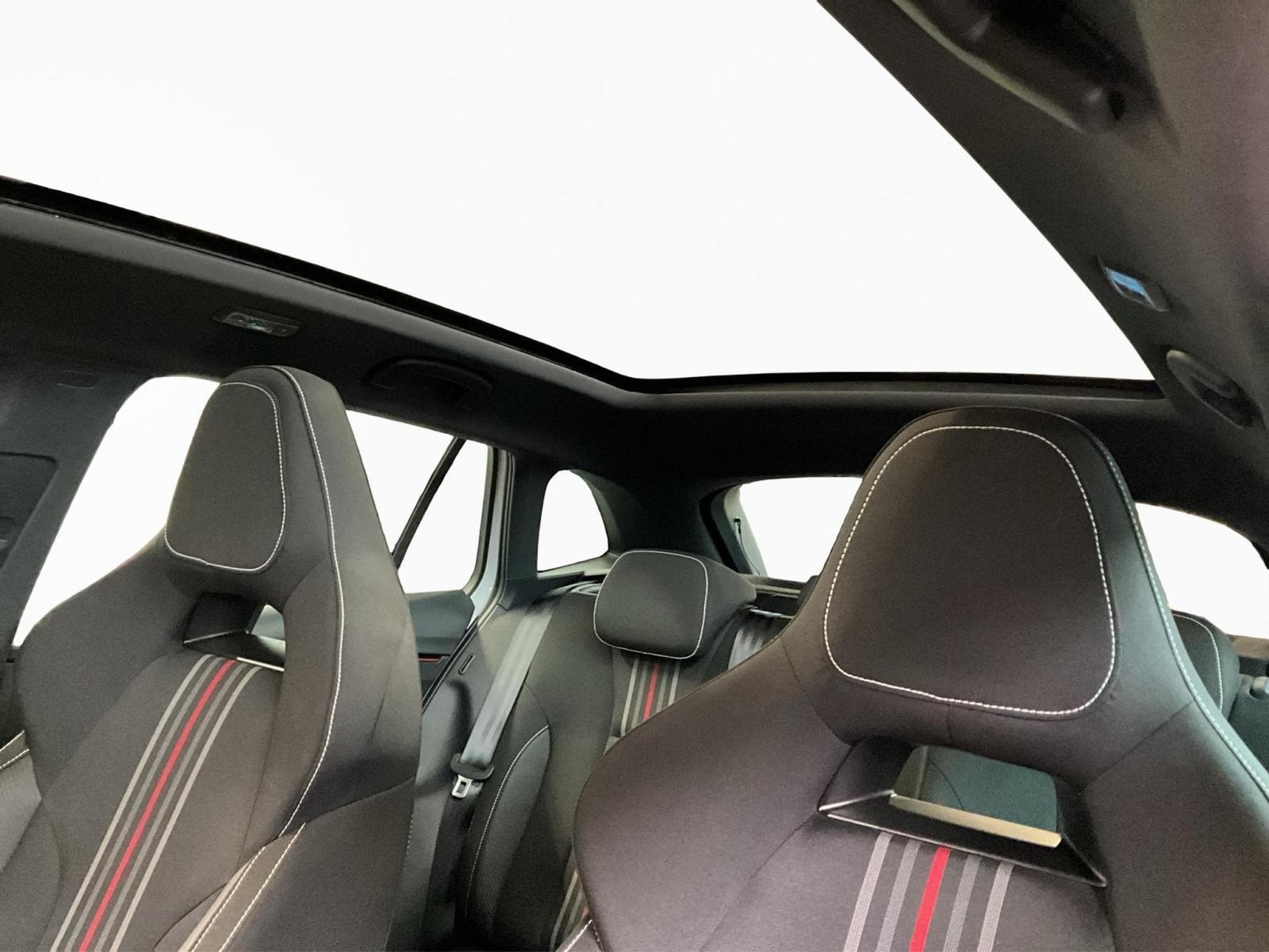 Skoda Scala Monte-Carlo+BVM+LED+Navi (2025) - Photo 17