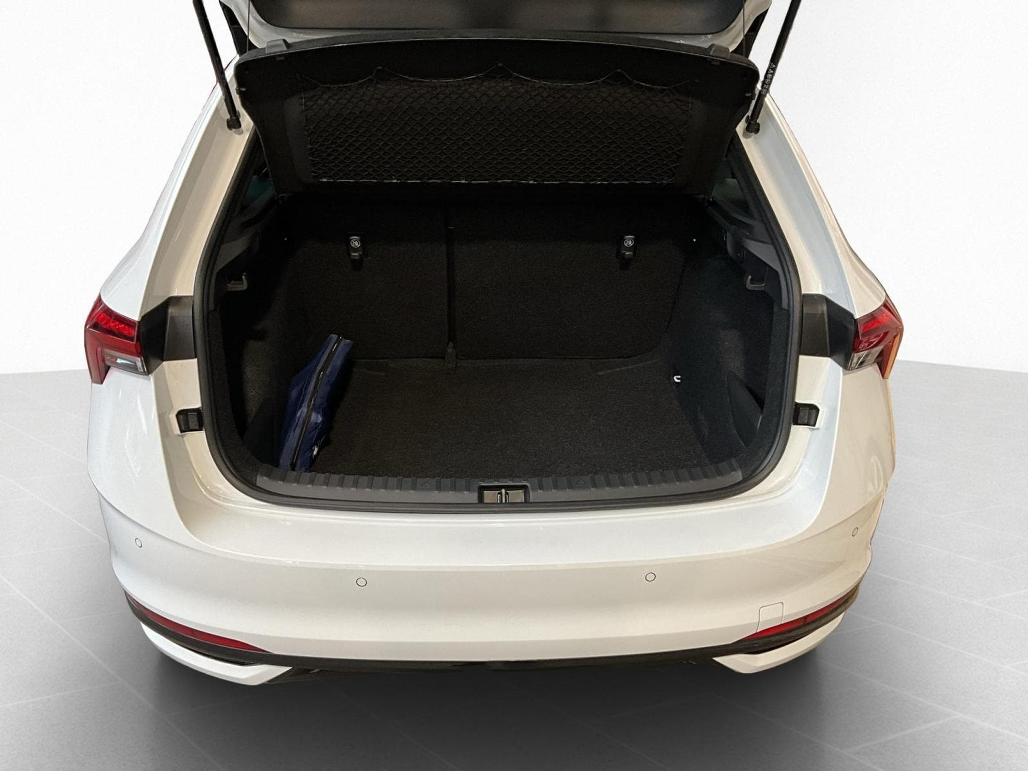 Skoda Scala Monte-Carlo+BVM+LED+Navi (2025) - Photo 20