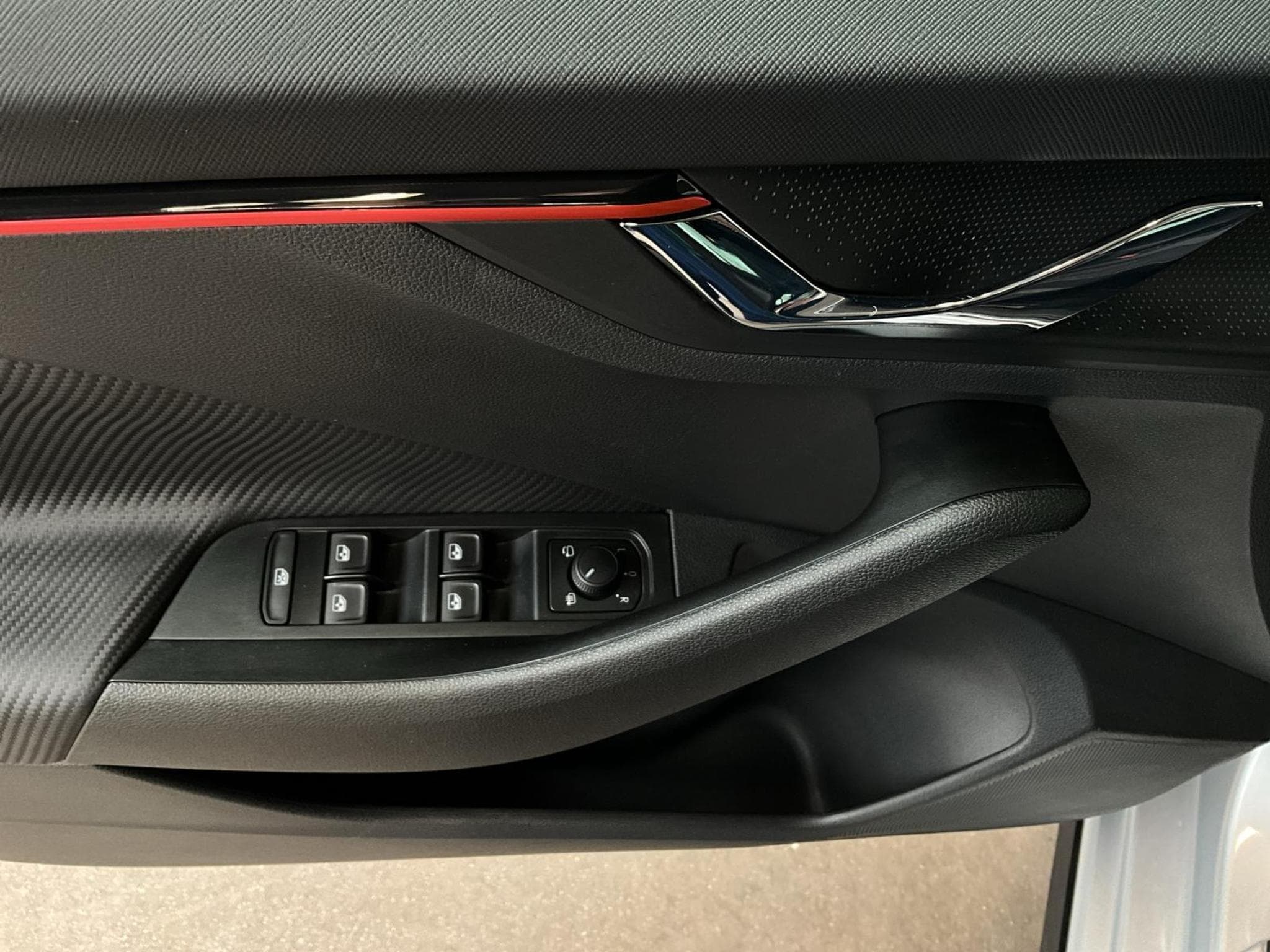 Skoda Scala Monte-Carlo+BVM+LED+Navi (2025) - Photo 18