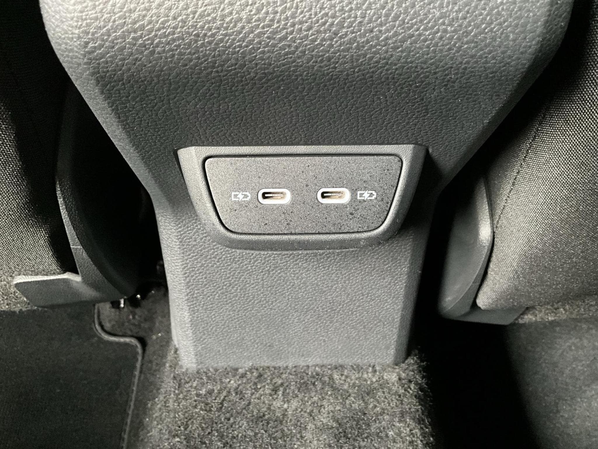 VW Polo Comfortline+DSG+Pano+P.Drive+LED+Navi (2021) - Photo 21