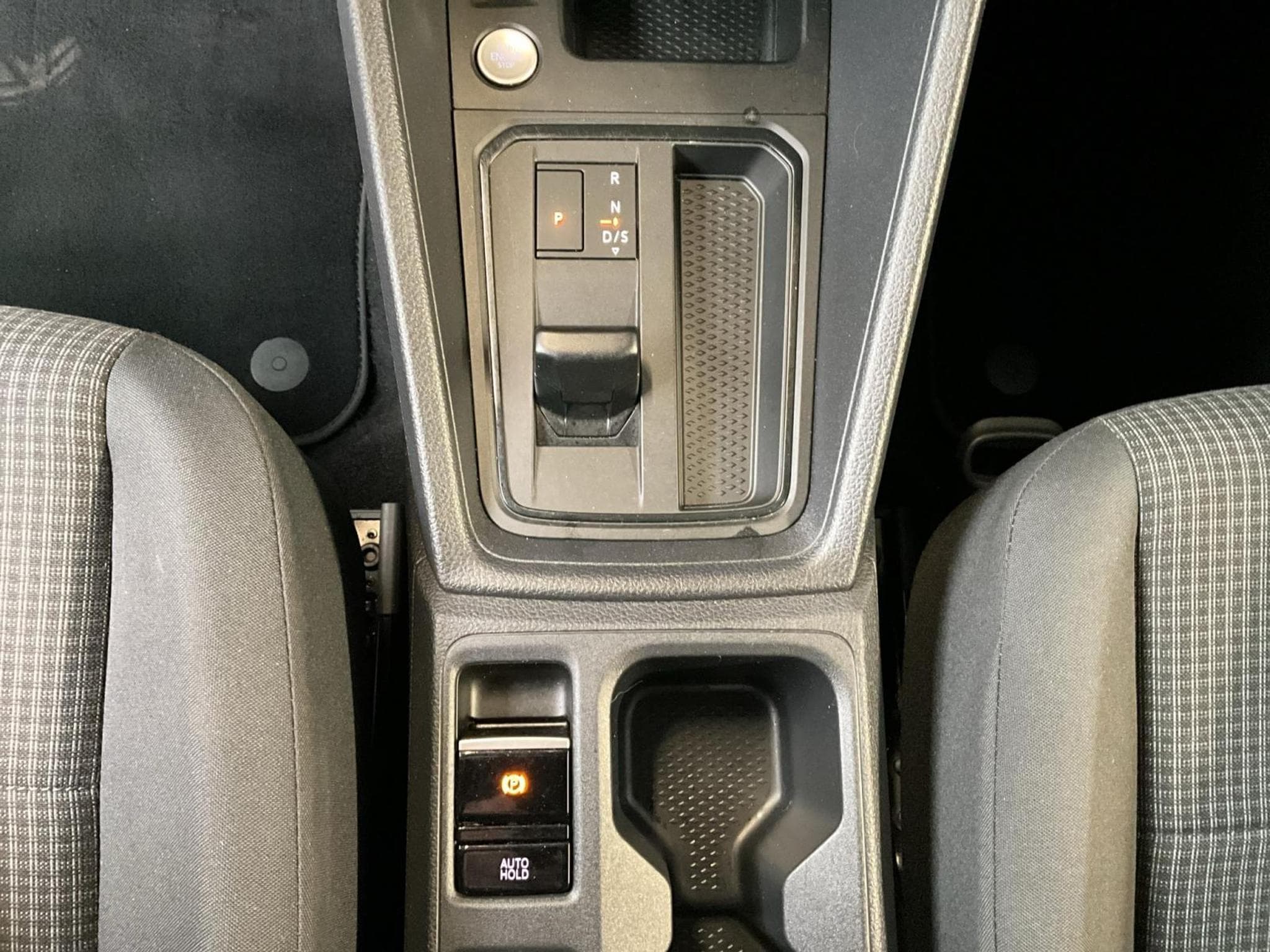 VW Caddy Maxi+DSG+Navi+LM16+DAB+ (2024) - Photo 12