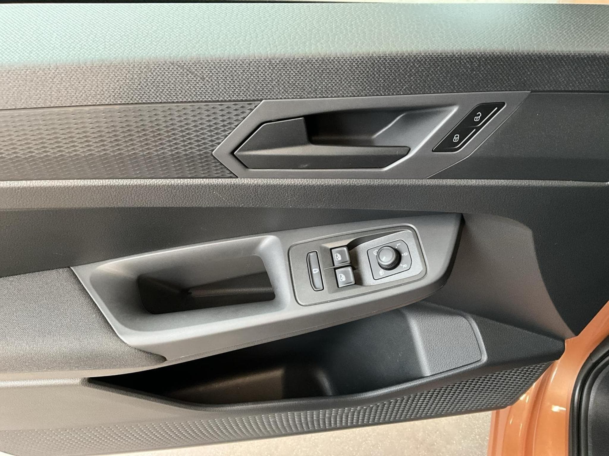 VW Caddy Maxi+DSG+Navi+LM16+DAB+ (2024) - Photo 14