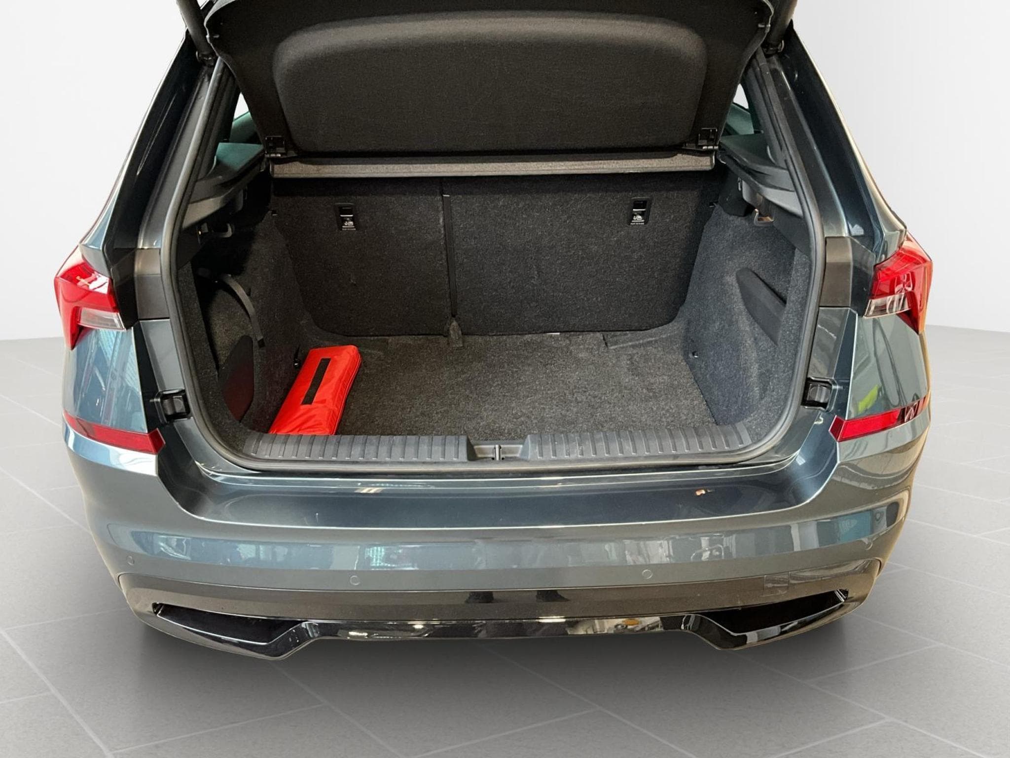 Skoda Kamiq Monte-Carlo+DSG+Kessy+AHK+Navi+LED (2021) - Photo 17