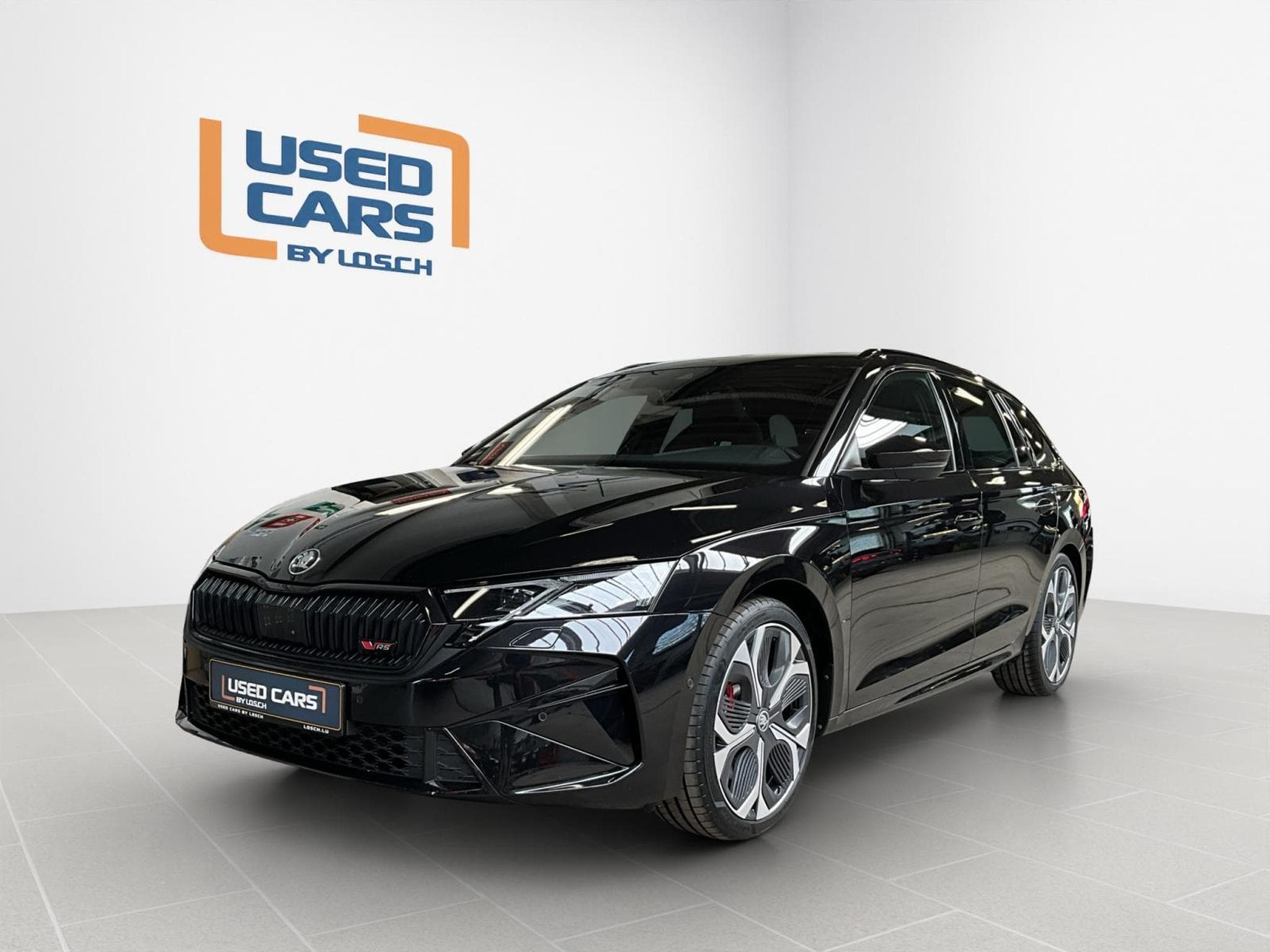 Skoda Octavia RS+DSG+LED+NAVI+DAB+LM19+Pano+360° (2025) - Photo 1