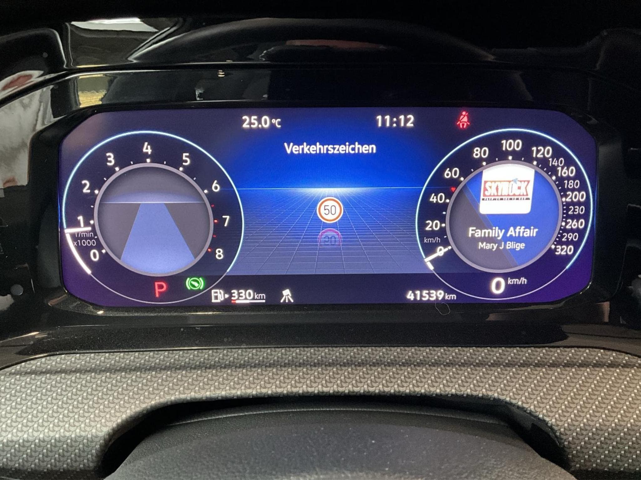 VW Golf R-Performance+DSG+4M+Black-Style+Akra (2023) - Photo 11
