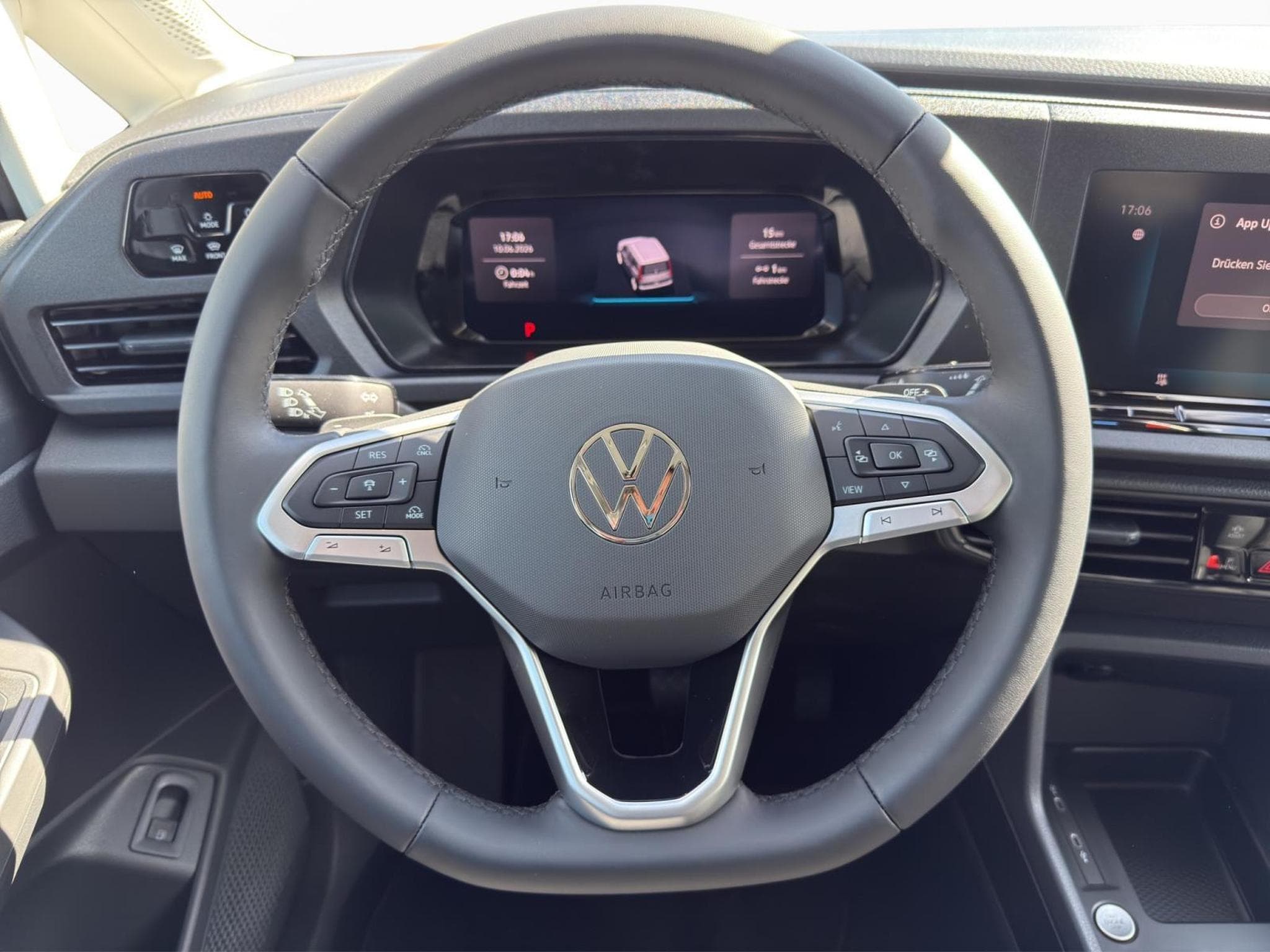 VW Caddy Basic eHYBRID (2026) - Photo 9