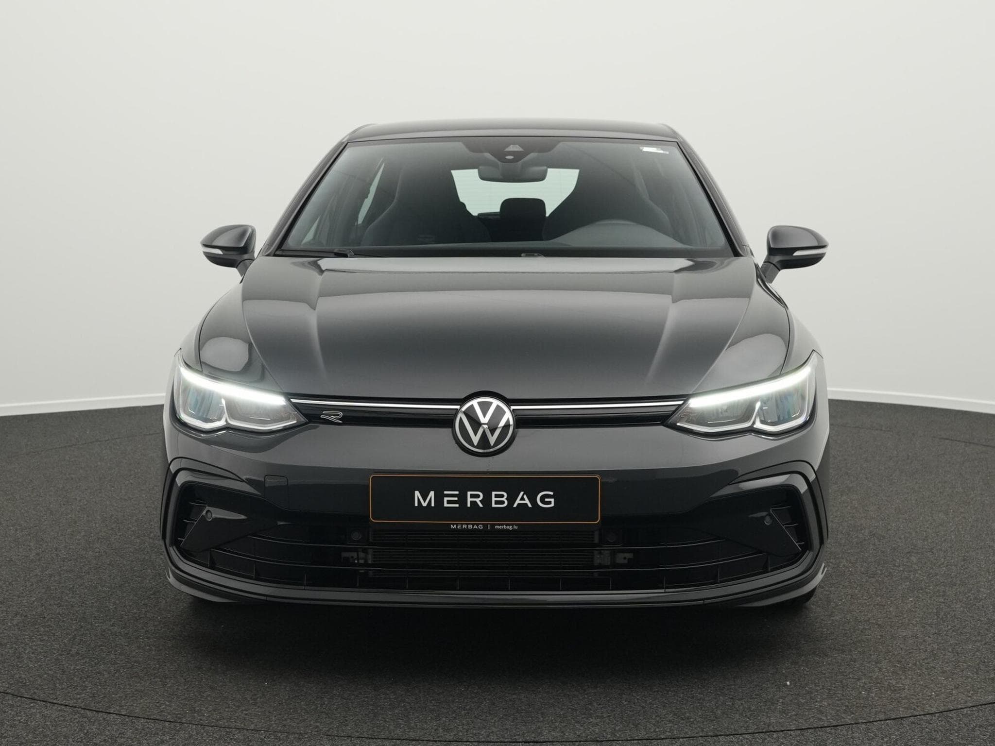 VW Golf VIII 1.5 eTSI R-Line (2024) - Photo 2
