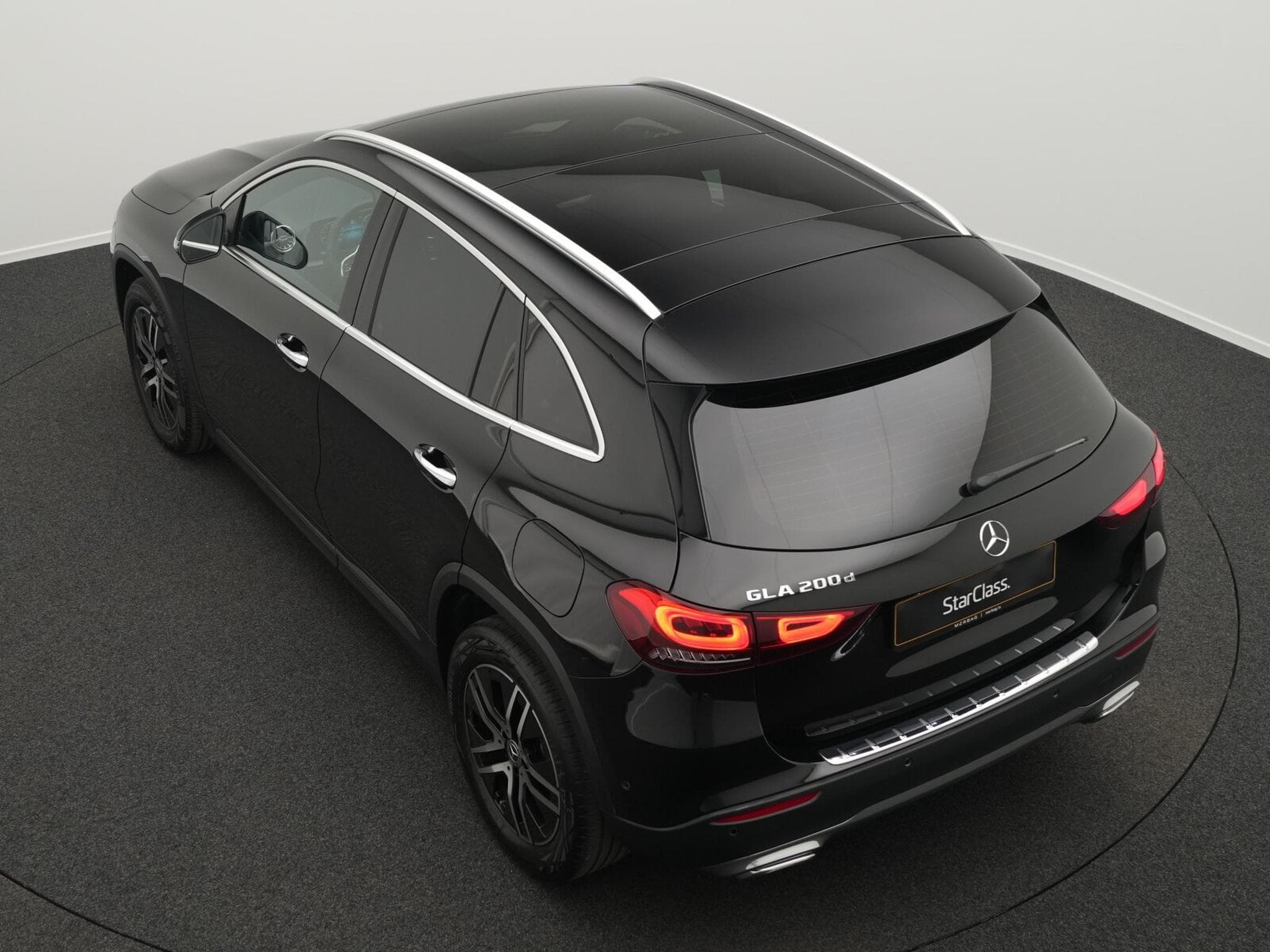 Mercedes GLA 200 d Progressive Multi+Pano+Totw+Kamera (2020) - Photo 11