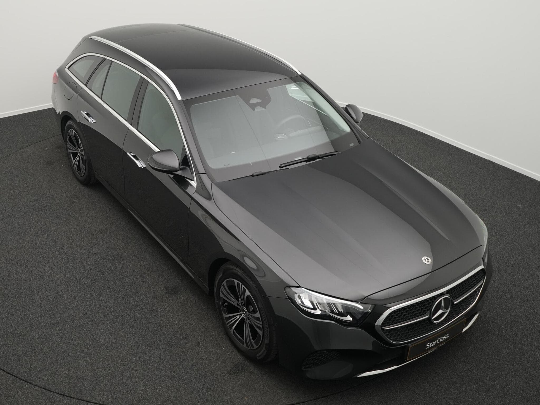 Mercedes E 220 d T Avantgarde LED+Kamera+AHK+Apple (2025) - Photo 10