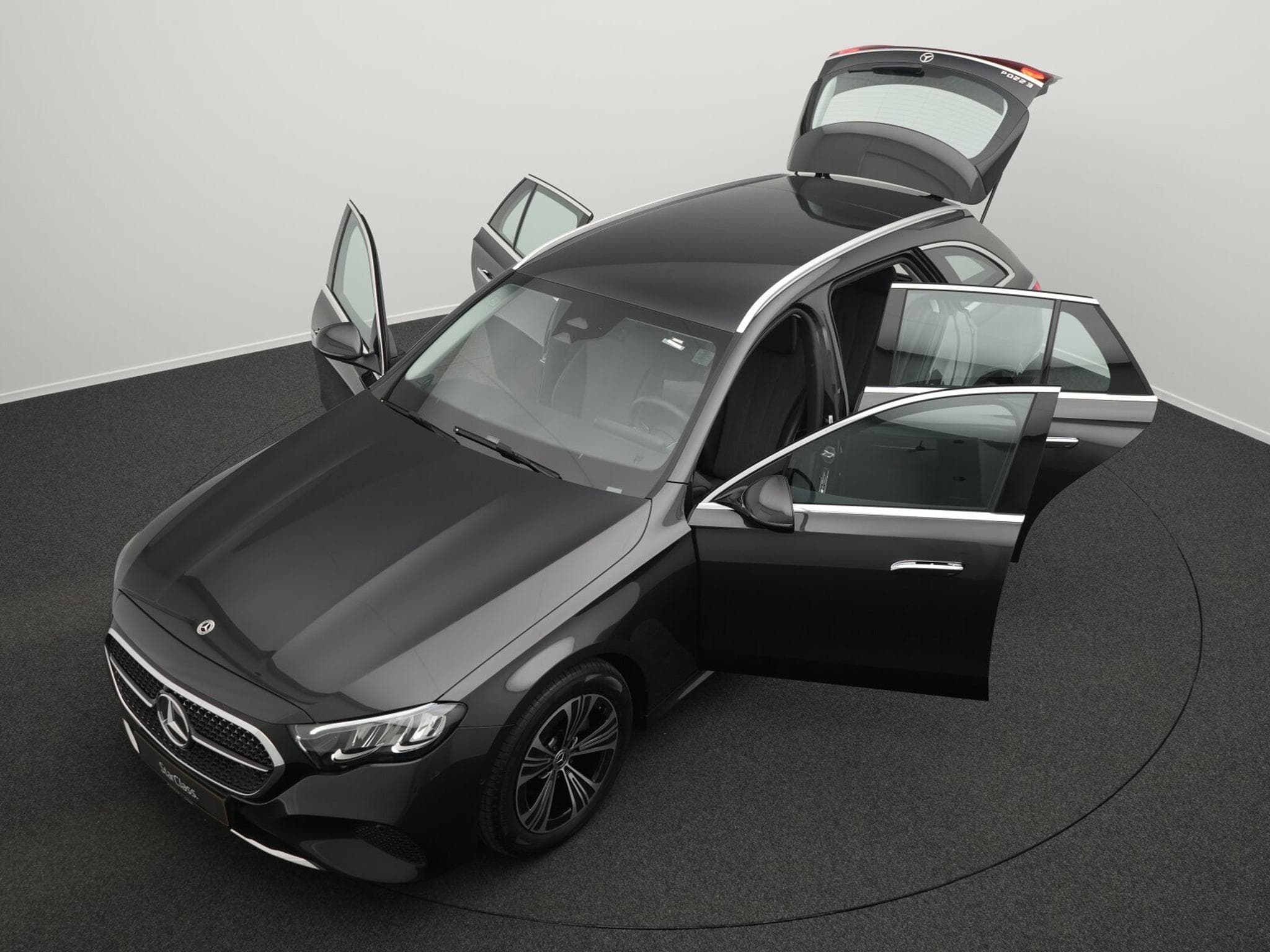 Mercedes E 220 d T Avantgarde LED+Kamera+AHK+Apple (2025) - Photo 12