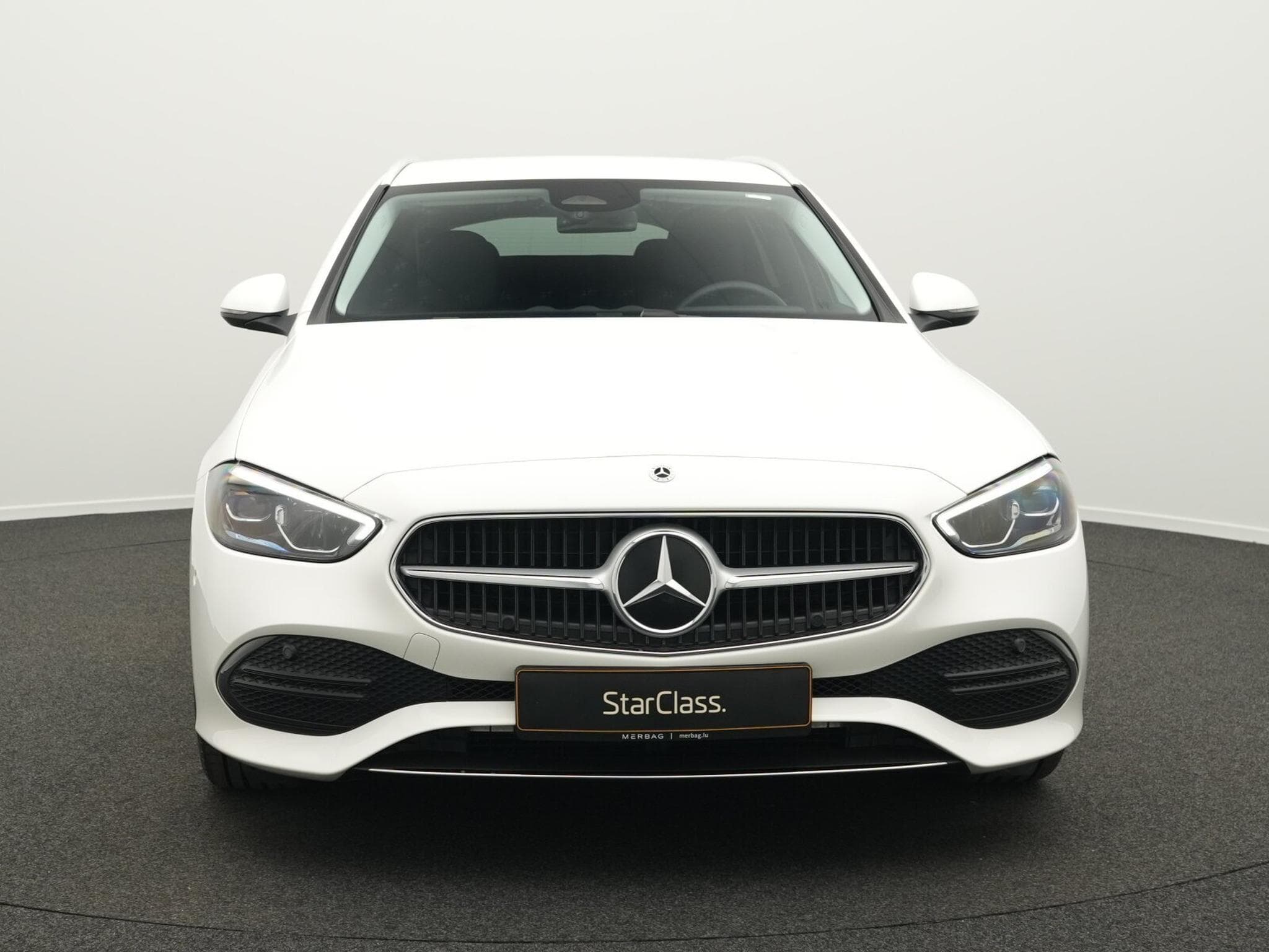 Mercedes C 200 d T Avantgarde LED+Kamera+AHK+EasyPack (2025) - Photo 2