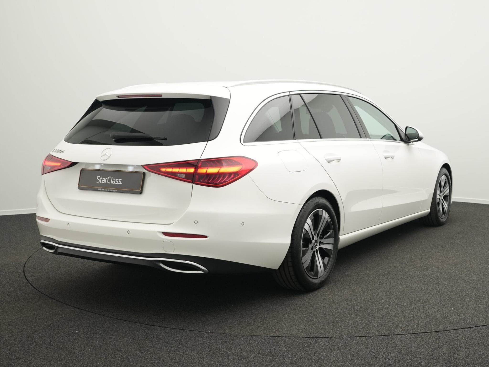 Mercedes C 200 d T Avantgarde LED+Kamera+AHK+EasyPack (2025) - Photo 3