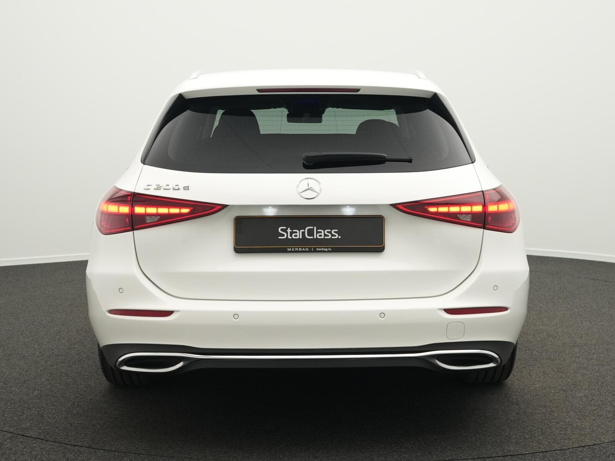 Mercedes C 200 d T Avantgarde LED+Kamera+AHK+EasyPack (2025) - Photo 4