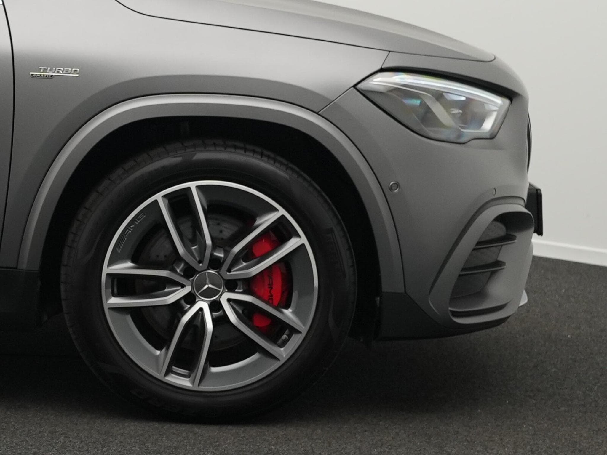 Mercedes GLA 35 AMG Mercedes-AMG GLA 35 4MATIC Multi+Pano+Burm+EasyPack (2025) - Photo 6