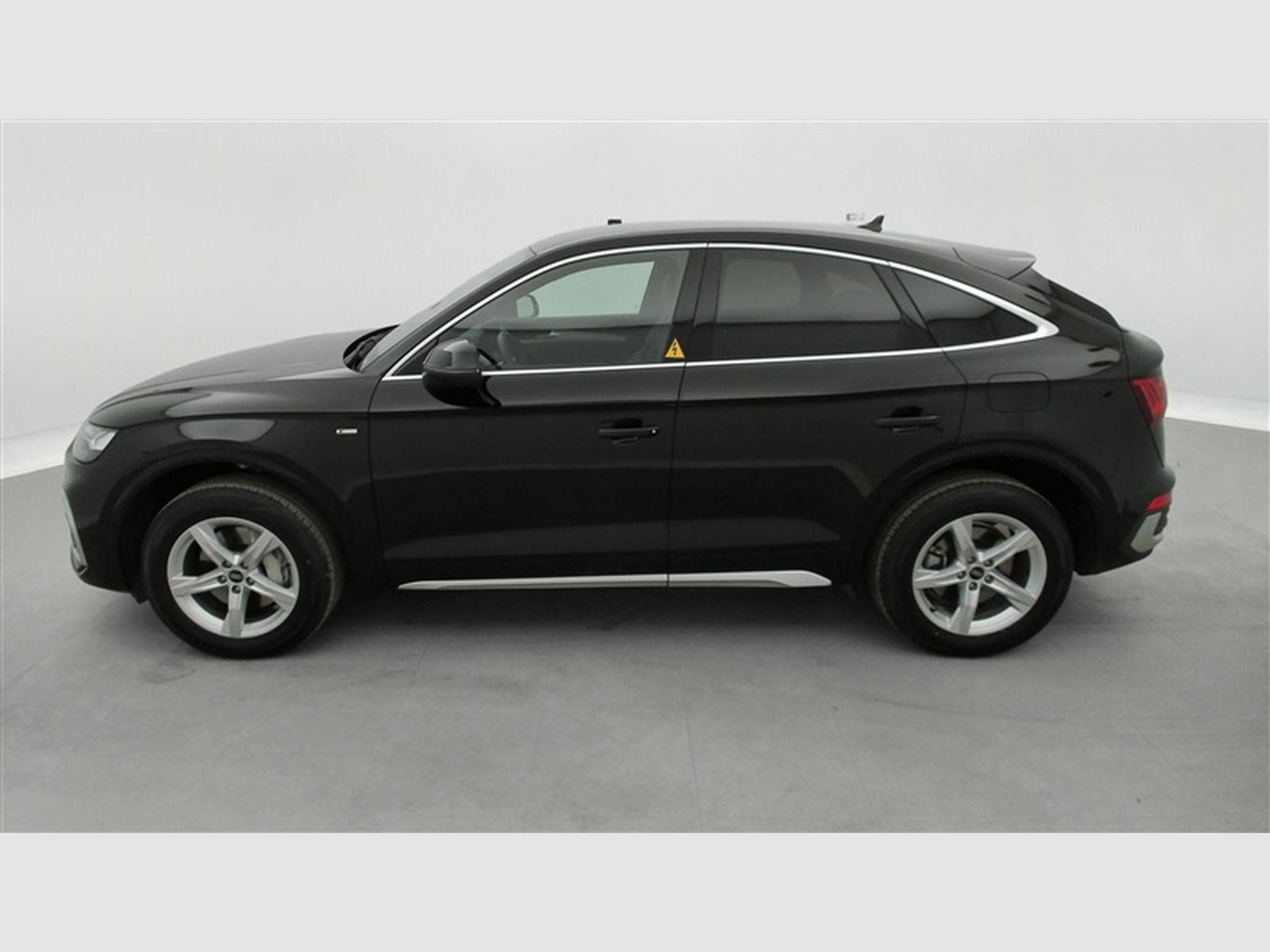 Audi Q5 Sportback PHEV 50 TFSIe Quattro S-Line NAVI / CAMERA (2023) - Photo 3