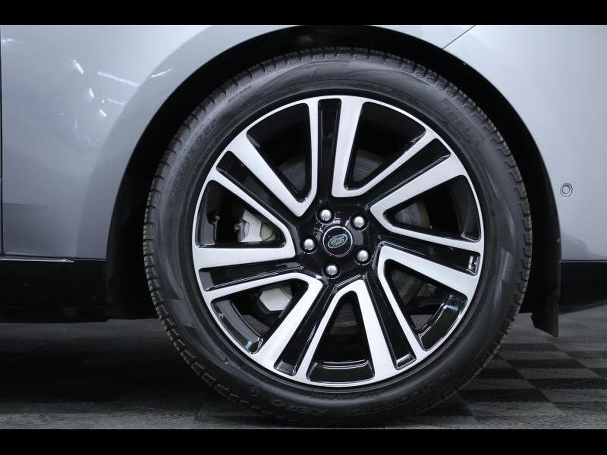 Land-Rover Range Rover HSE P530 Auto (2022) - Photo 6