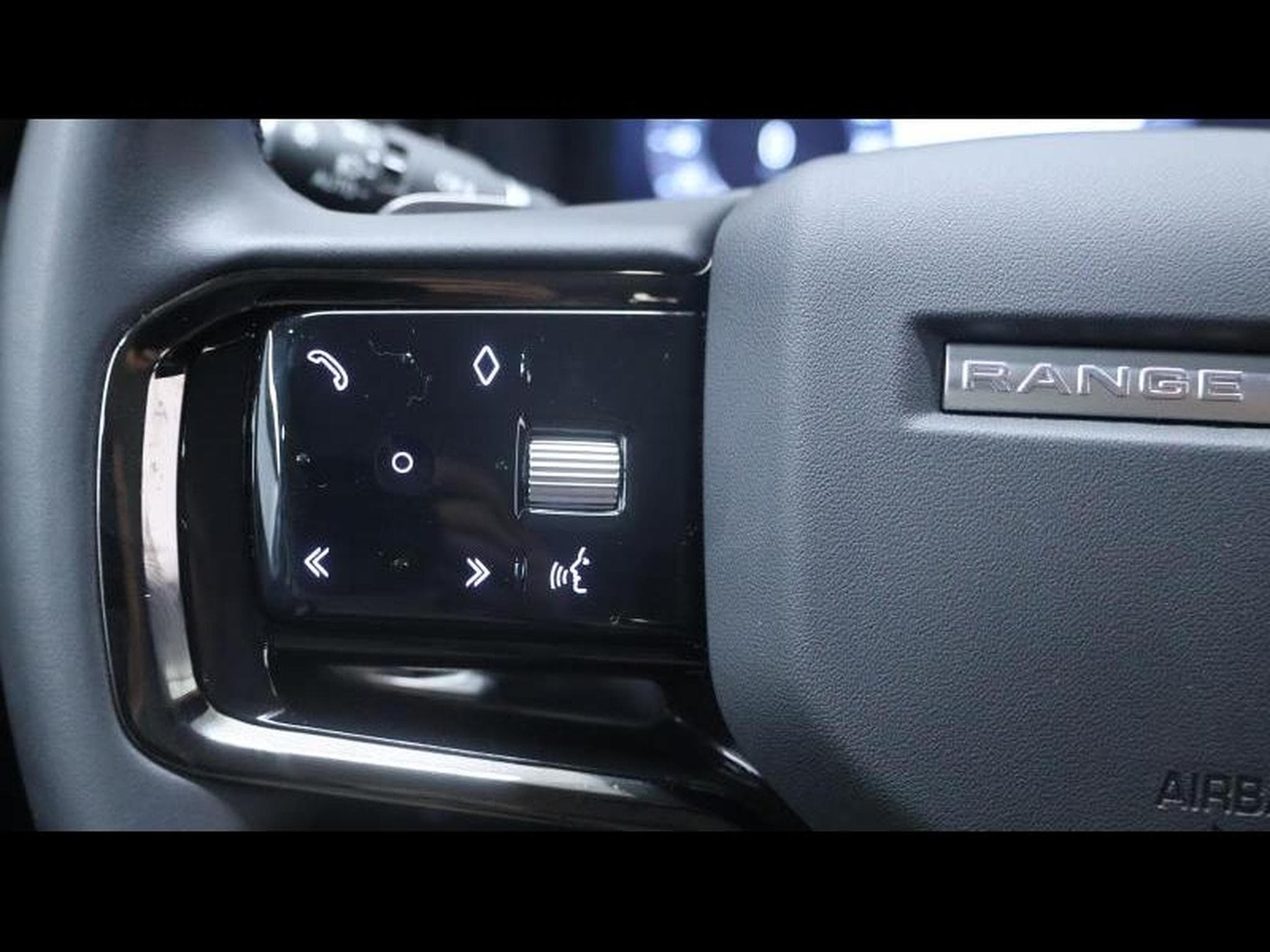 Land-Rover Range Rover Velar D200 AWD auto (2024) - Photo 17