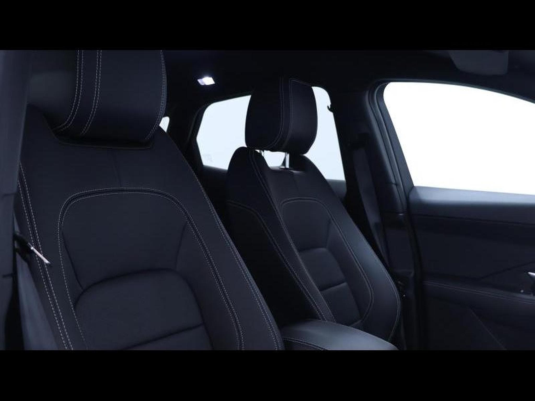 Jaguar E-Pace D165 R-Dynamic S AWD auto (2024) - Photo 10