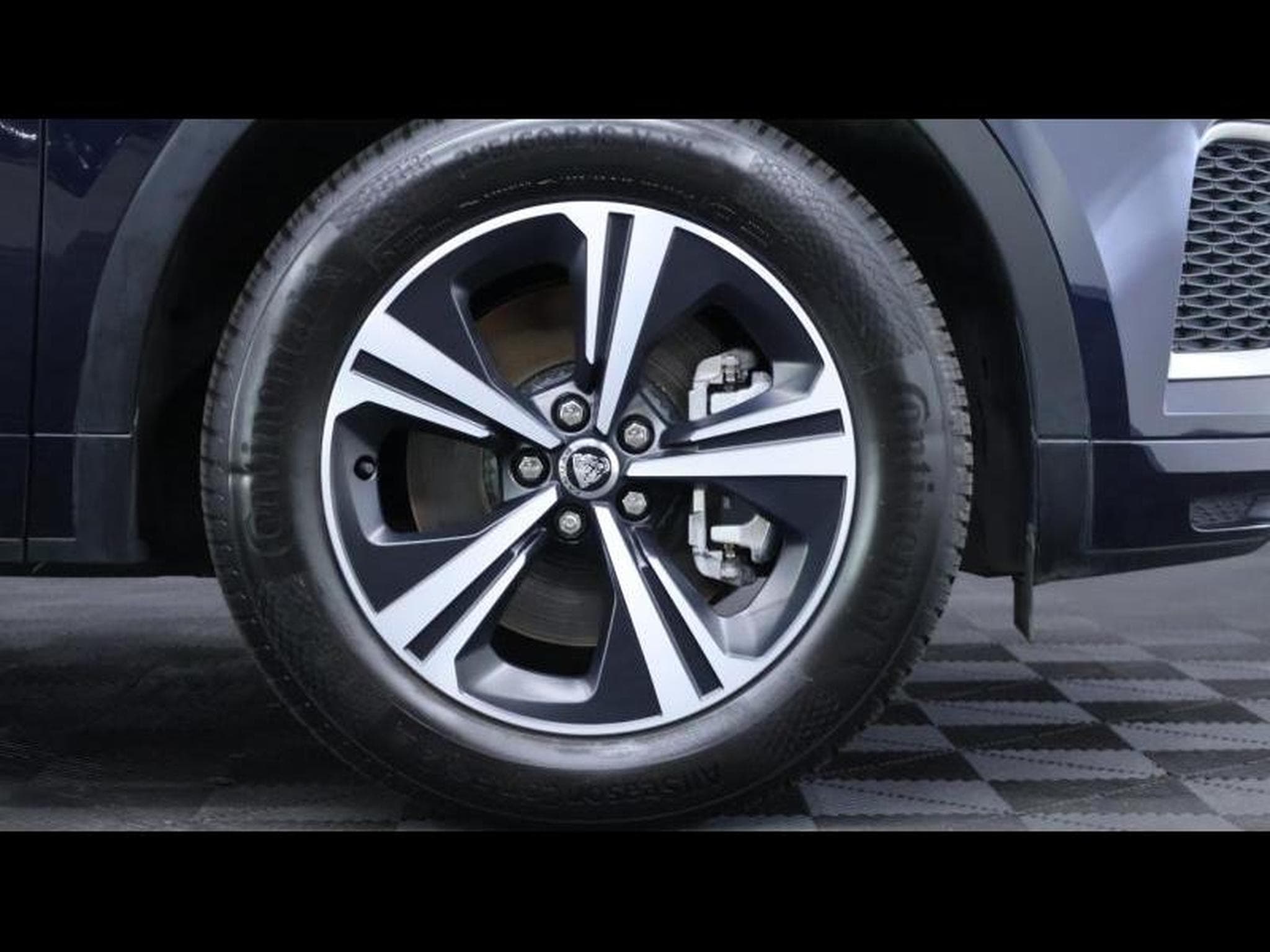 Jaguar E-Pace D165 R-Dynamic S AWD auto (2024) - Photo 8