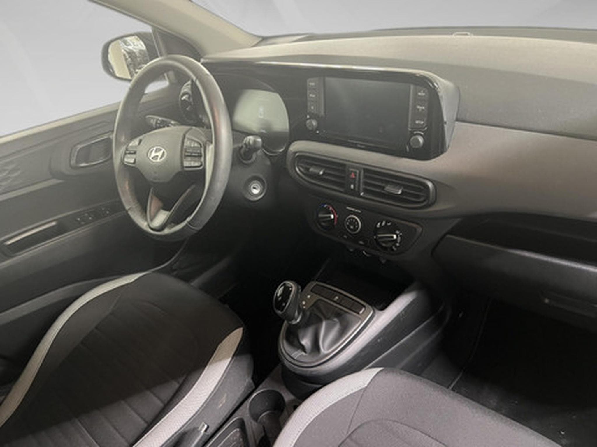 Hyundai i10 1.0 Twist Twist TechnoPack (2023) - Photo 12