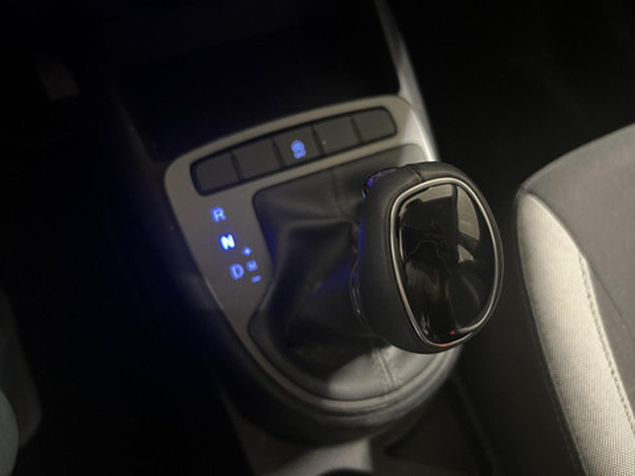 Hyundai i10 1.0 Twist Twist TechnoPack (2023) - Photo 20