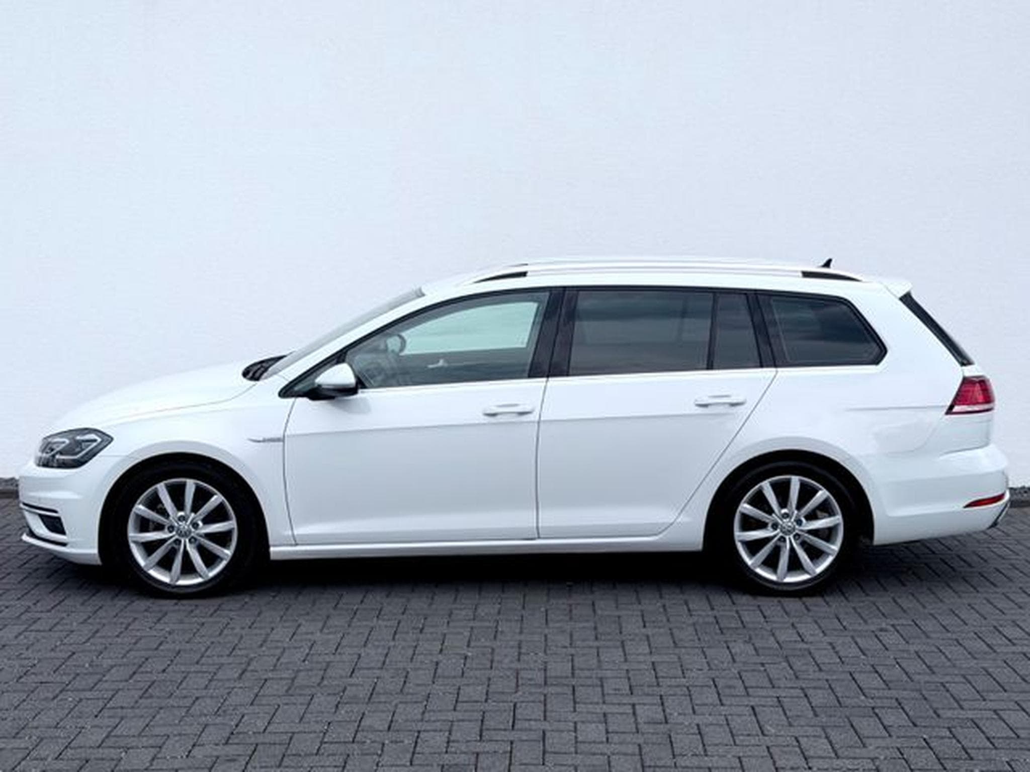 VW Golf Golf 7 Variant Highline 1.5 TSI /1.HAND/LED/ACC/ (2019) - Photo 8