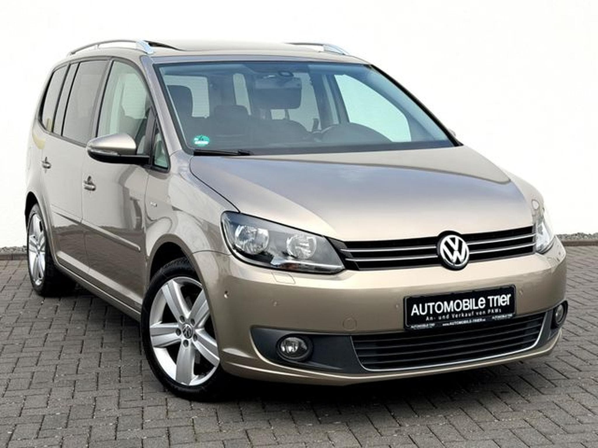 VW Touran Touran Cup 2.0 TDI /7.SITZER/NAVI/PANO/PDC/ (2015) - Photo 3