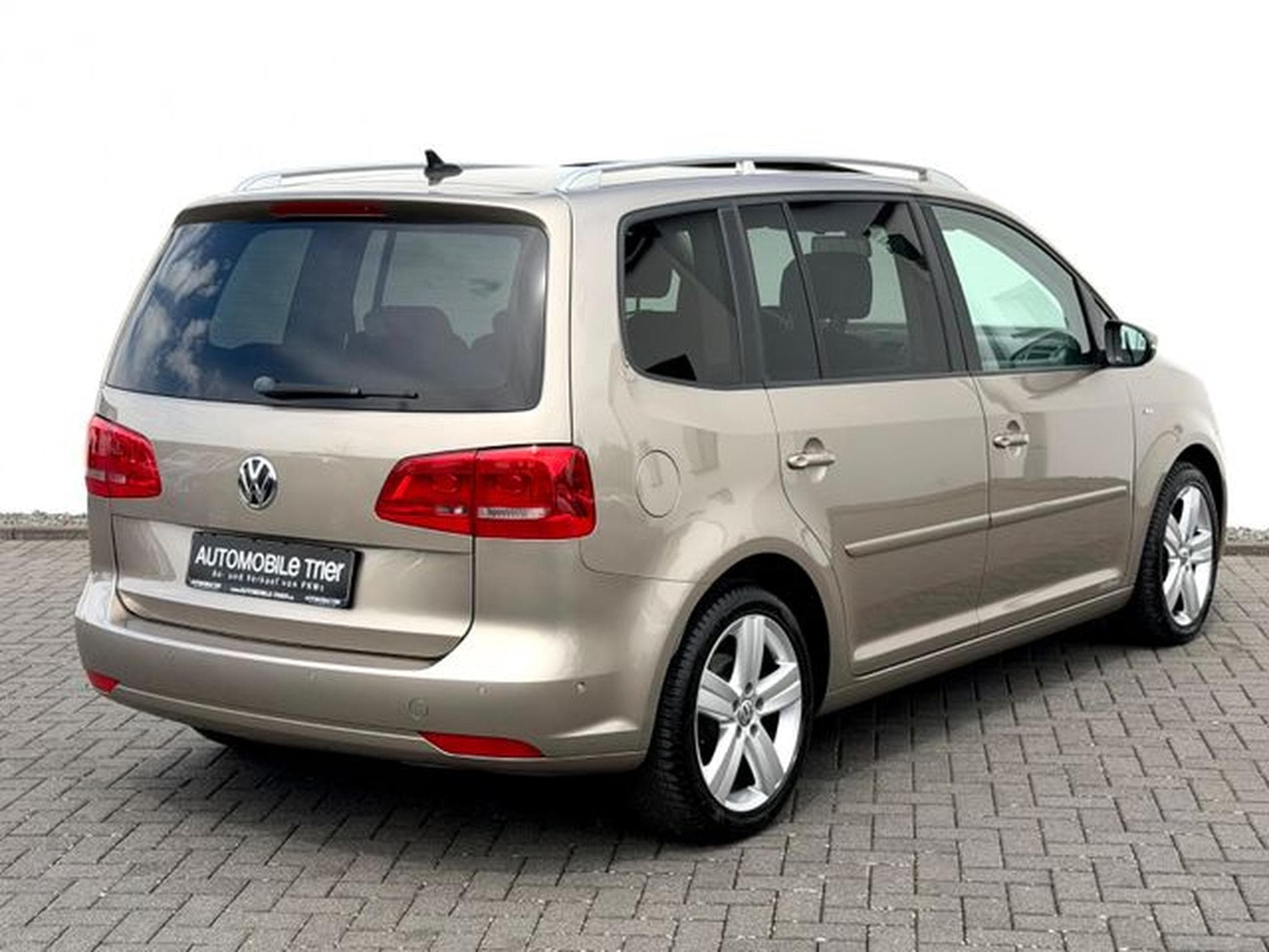 VW Touran Touran Cup 2.0 TDI /7.SITZER/NAVI/PANO/PDC/ (2015) - Photo 5