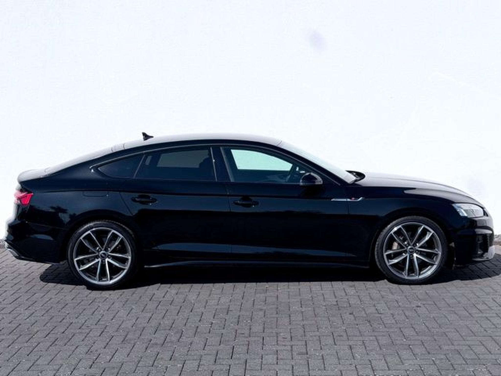 Audi A5 A5 Sportback 40 TDI S line Sport Plus Paket (2021) - Photo 4
