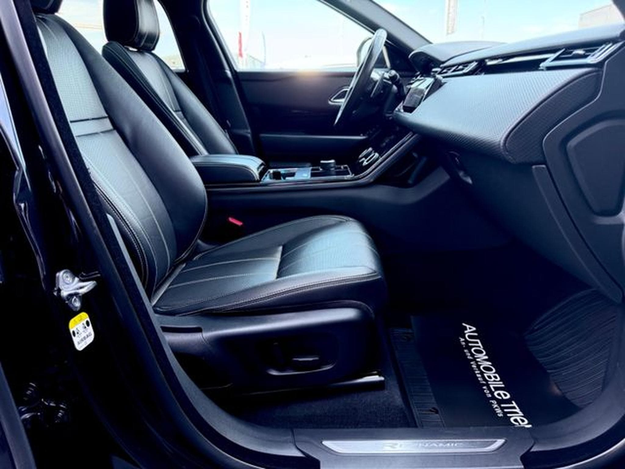 Land-Rover Range Rover Velar Range Rover Velar R-Dynamic S /NAVI/LED/ACC/ (2019) - Photo 13