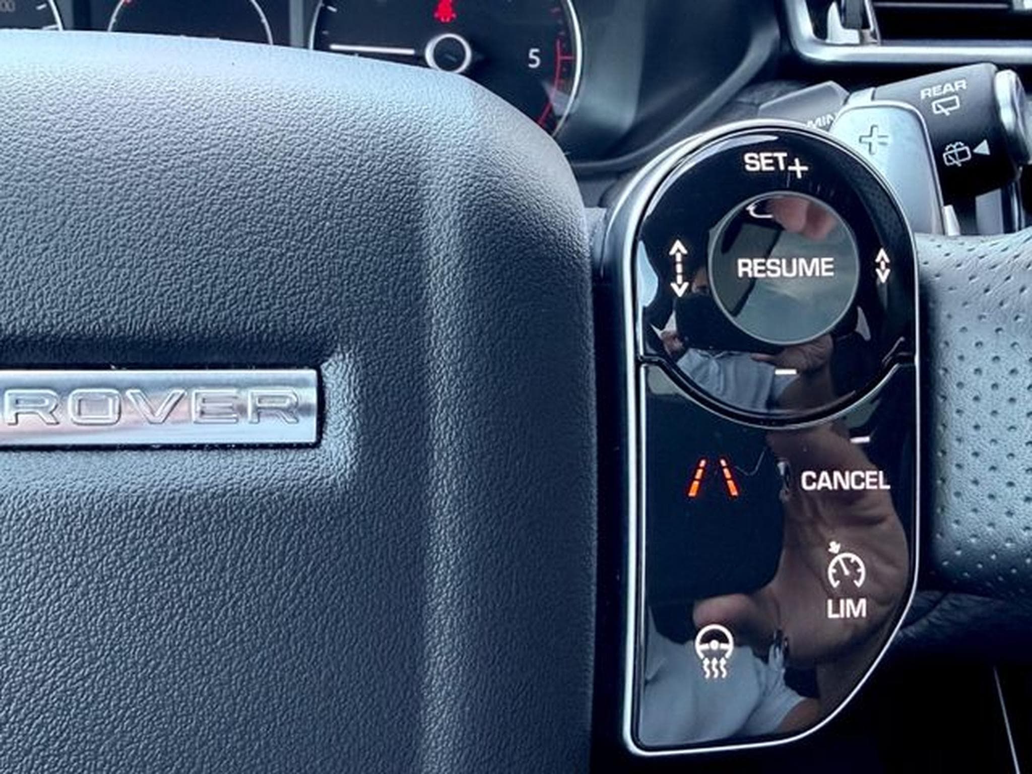 Land-Rover Range Rover Velar Range Rover Velar R-Dynamic S /NAVI/LED/ACC/ (2019) - Photo 18