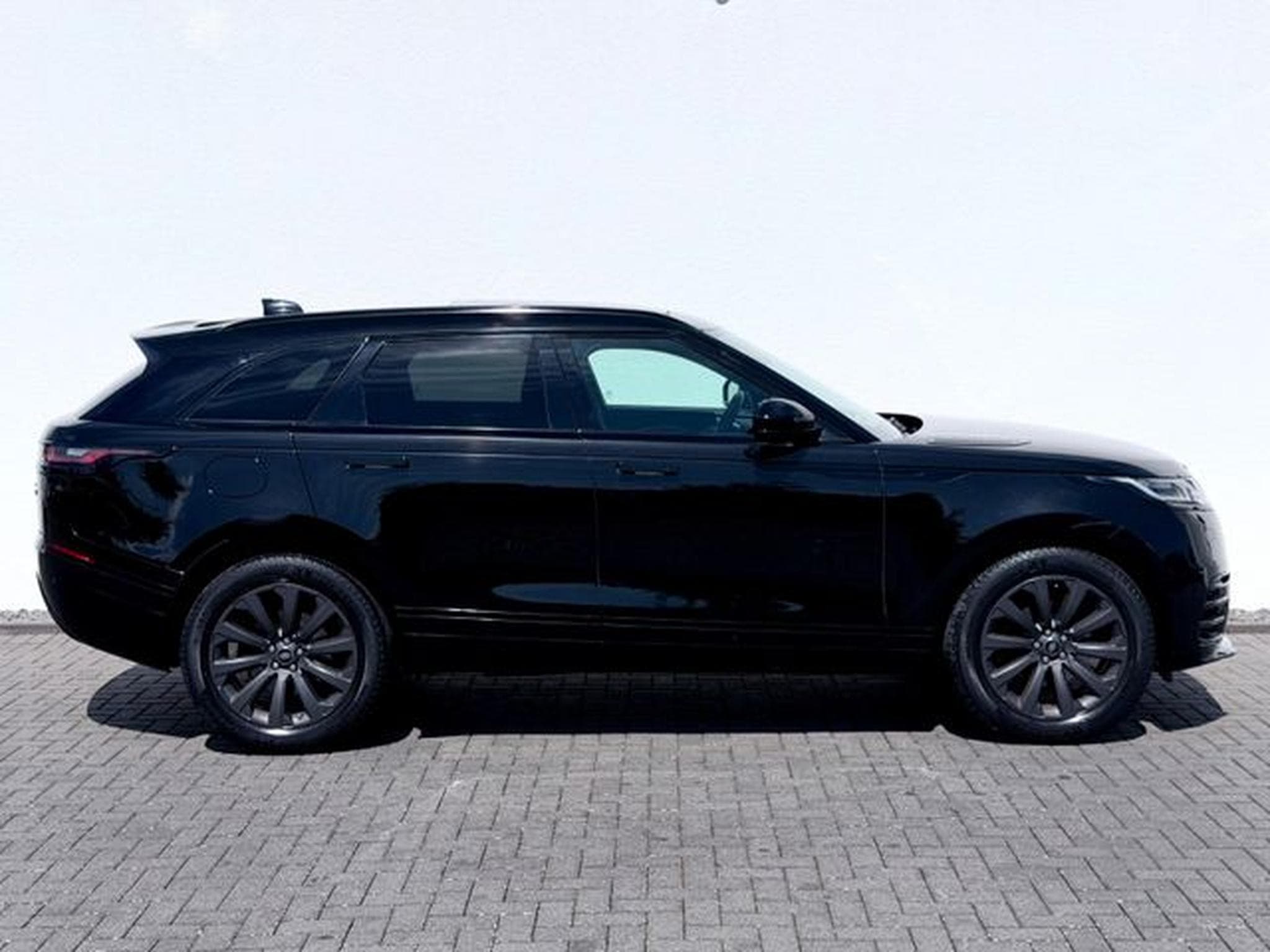 Land-Rover Range Rover Velar Range Rover Velar R-Dynamic S /NAVI/LED/ACC/ (2019) - Photo 4