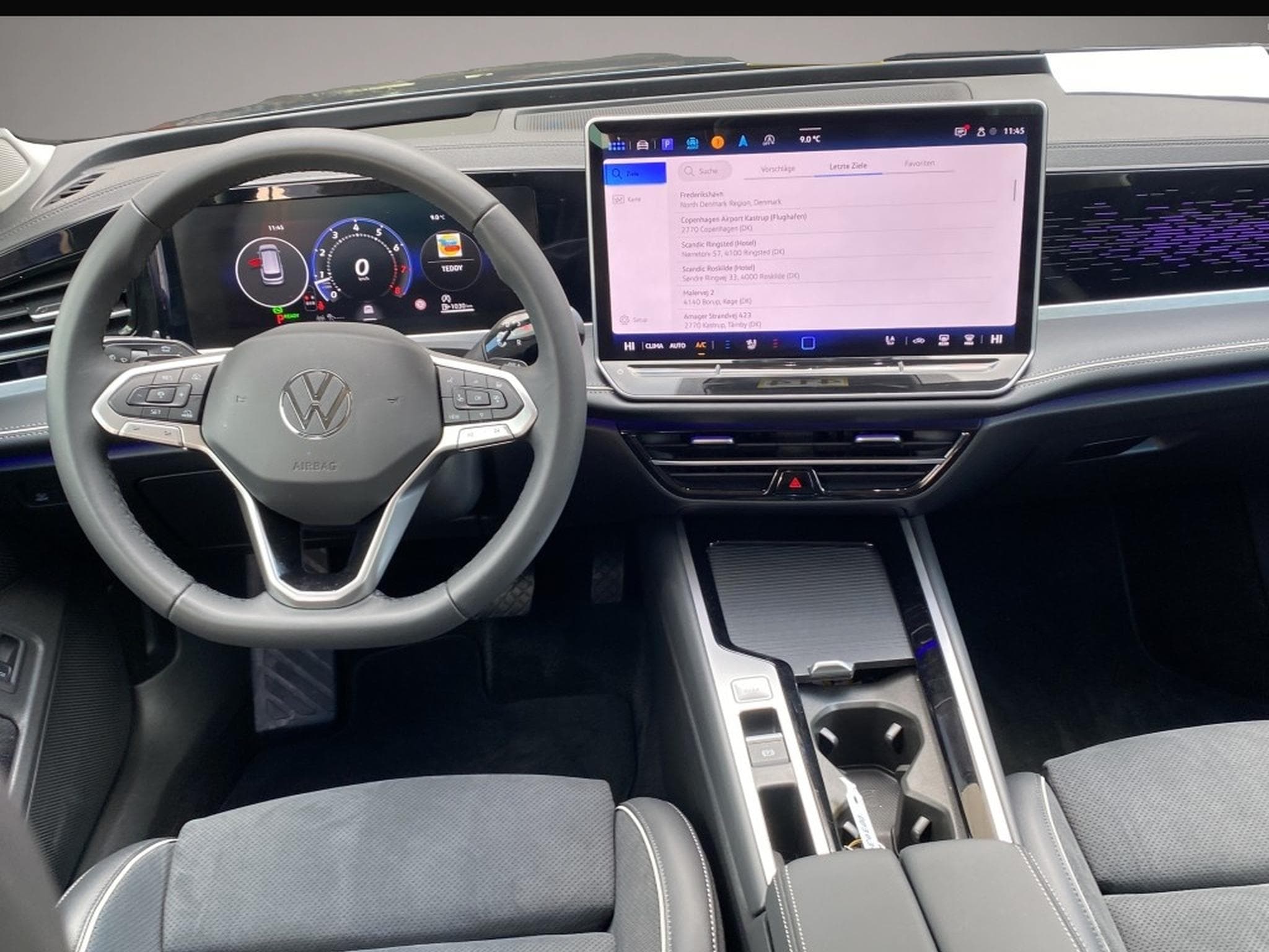 VW Passat (2025) - Photo 3