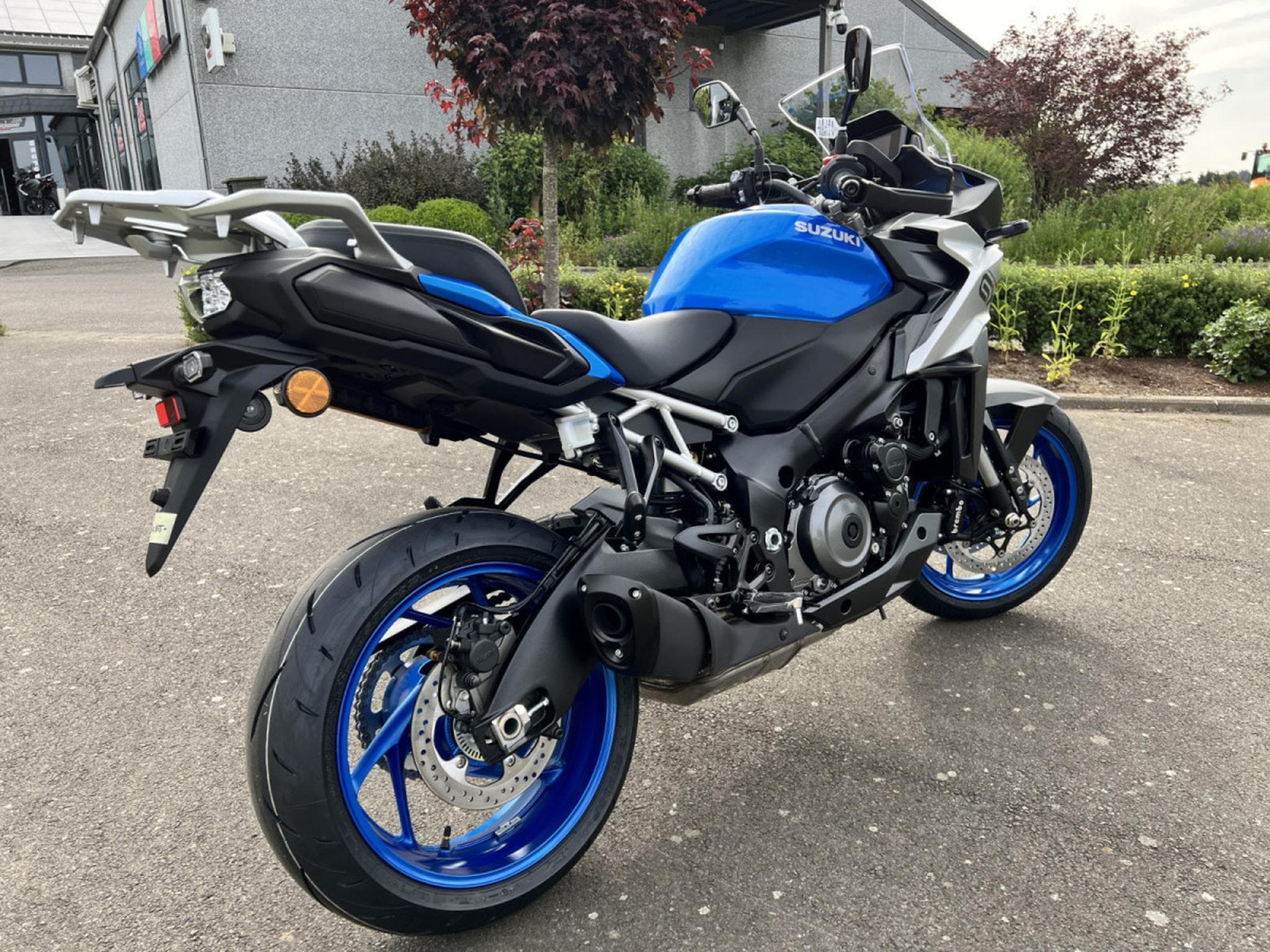 Suzuki GSX-S 1000 GX (2025) - Photo 3