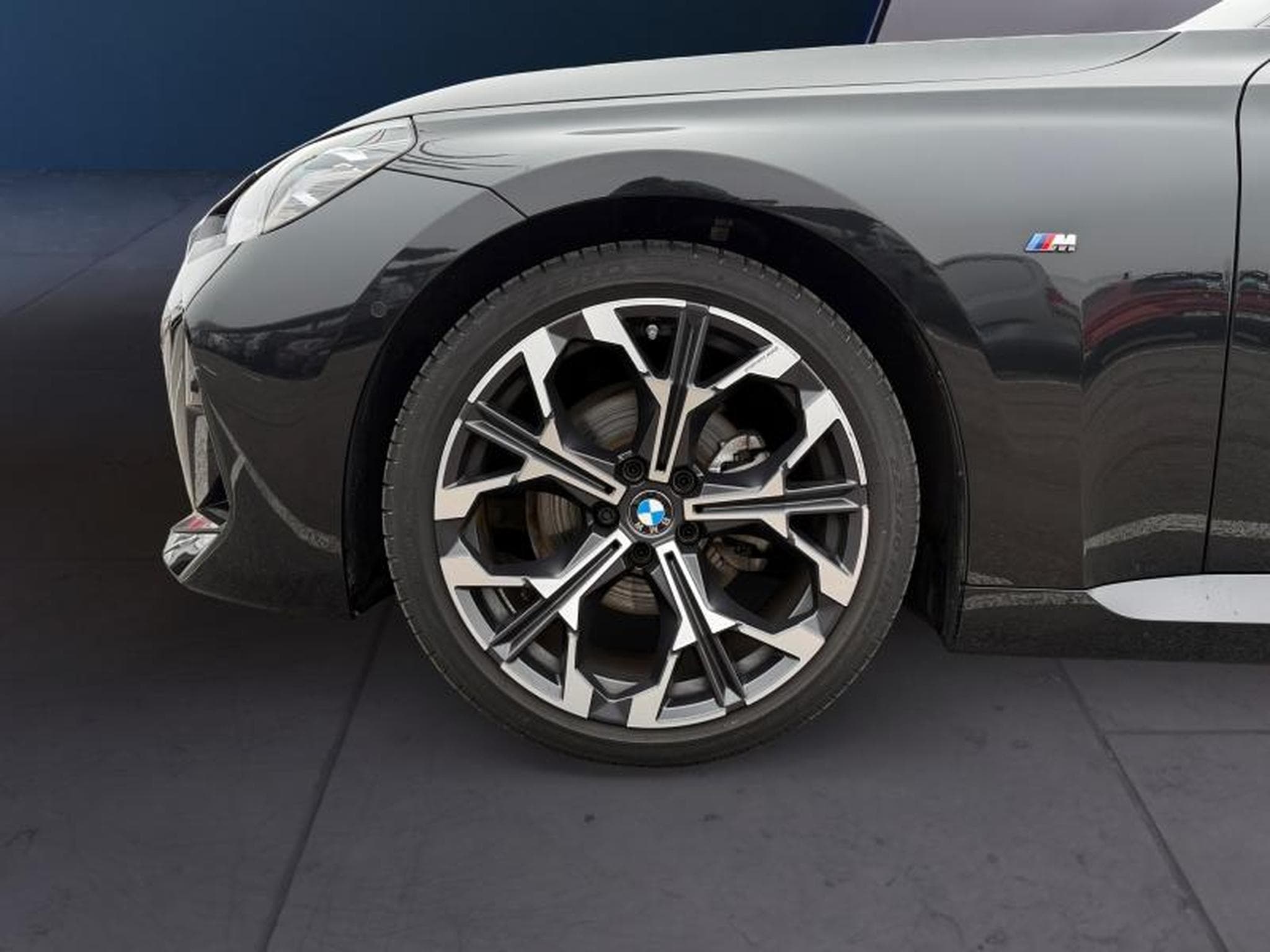 BMW 220 220d Coupé Kit M Sport (2025) - Photo 8