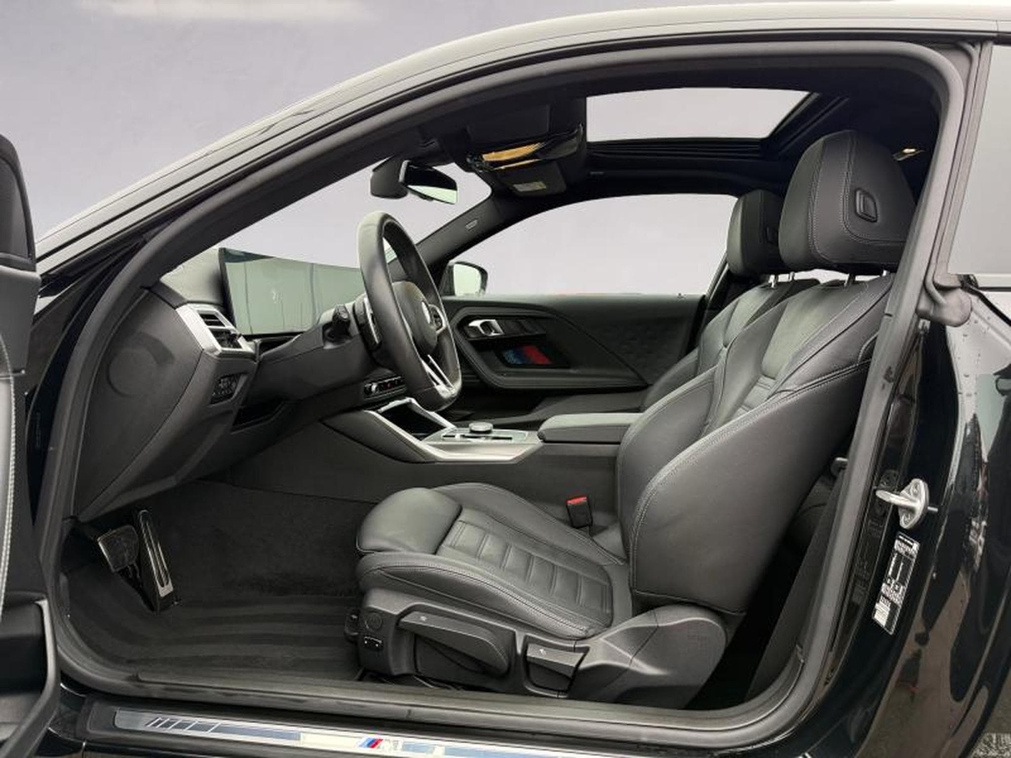 BMW 220 220d Coupé Kit M Sport (2025) - Photo 9