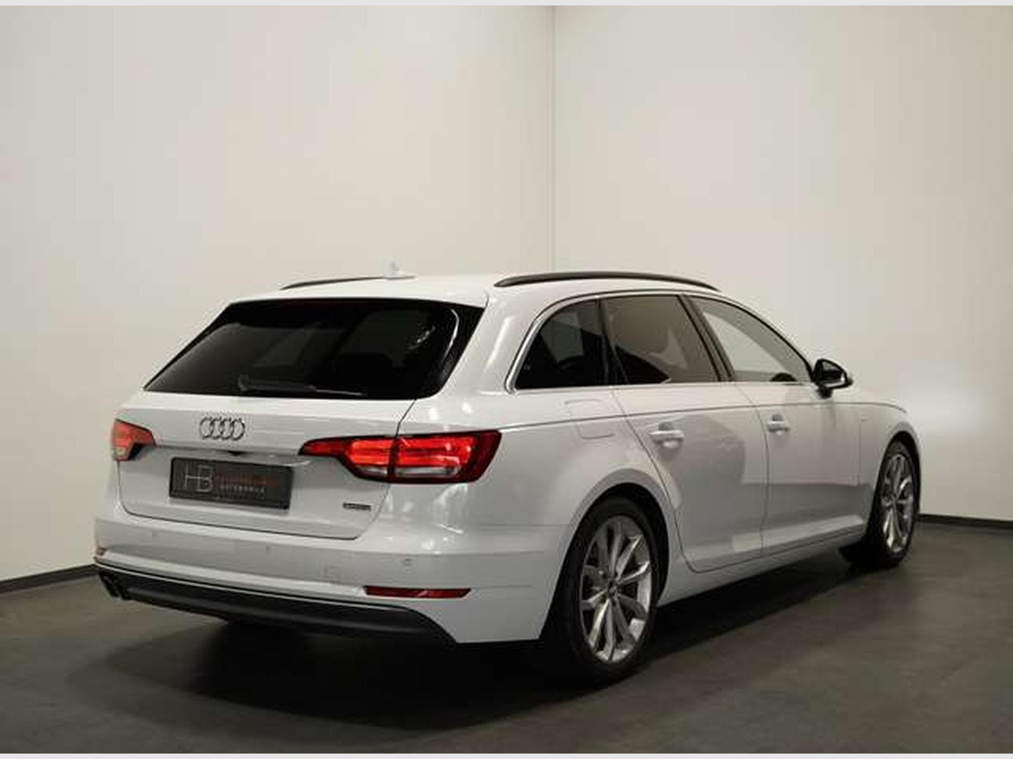 Audi A4 q. S line S-Tr *2.Hand *18 *Virtual*SHZ*MMI (2018) - Photo 5