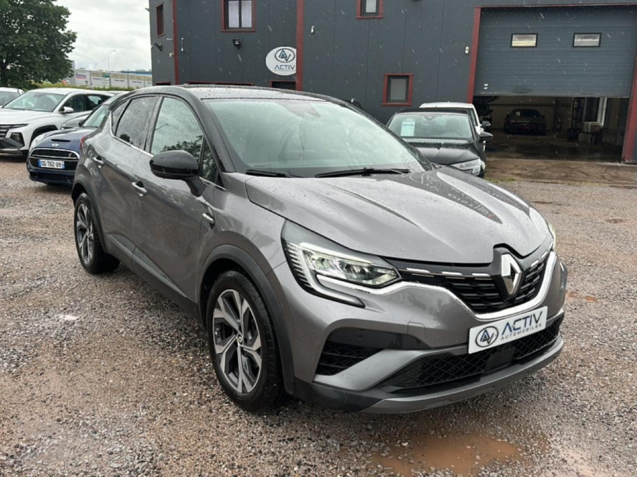 Renault Captur 1.6 E-TECH HYBRIDE 145 RS LINE (2022) - Photo 3