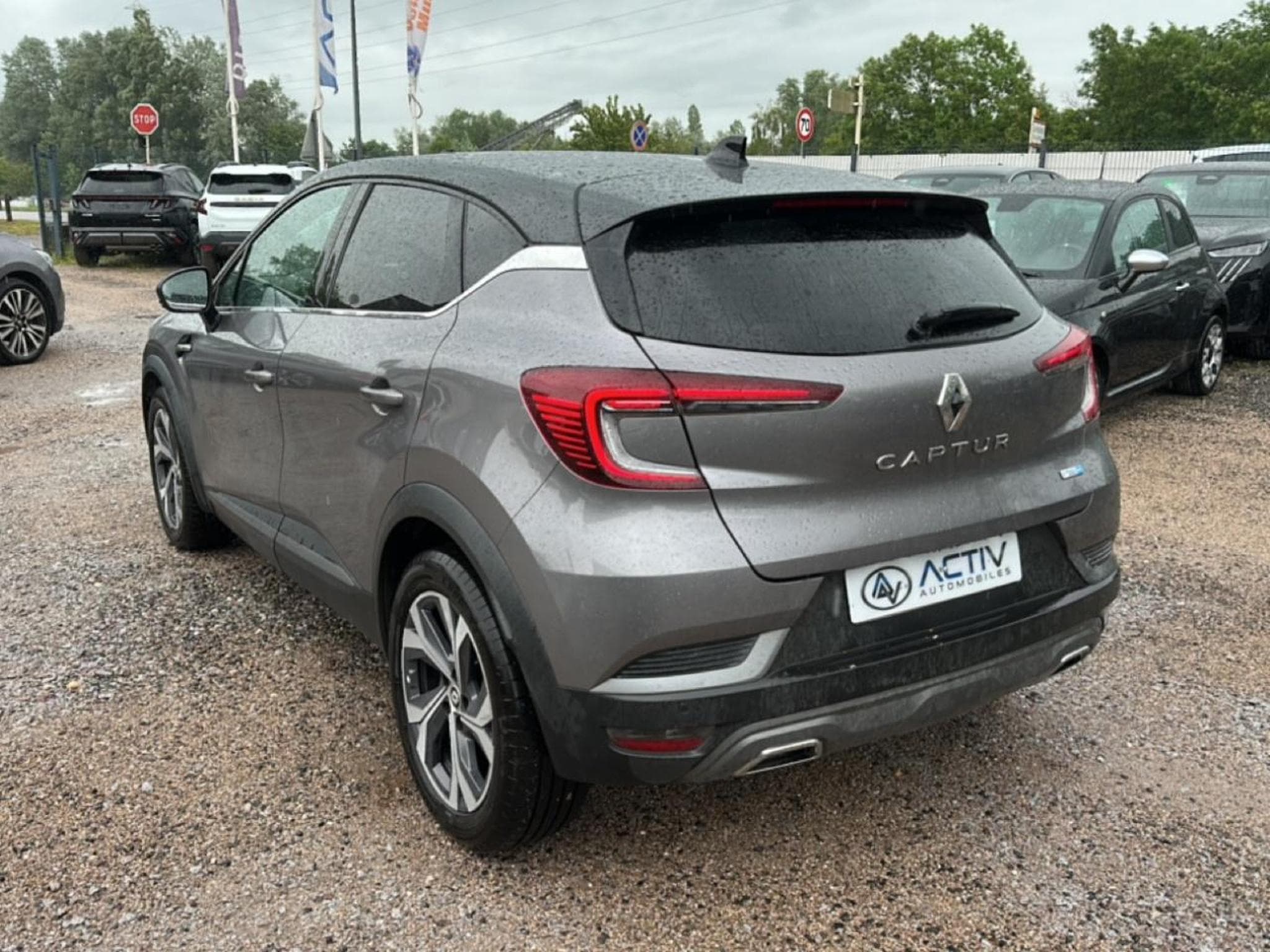Renault Captur 1.6 E-TECH HYBRIDE 145 RS LINE (2022) - Photo 7
