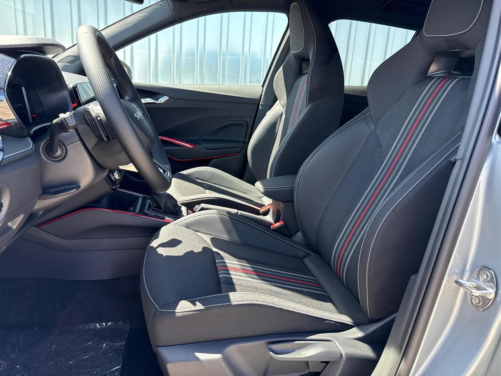Skoda Fabia Monte Carlo 1.0 (2026) - Photo 8