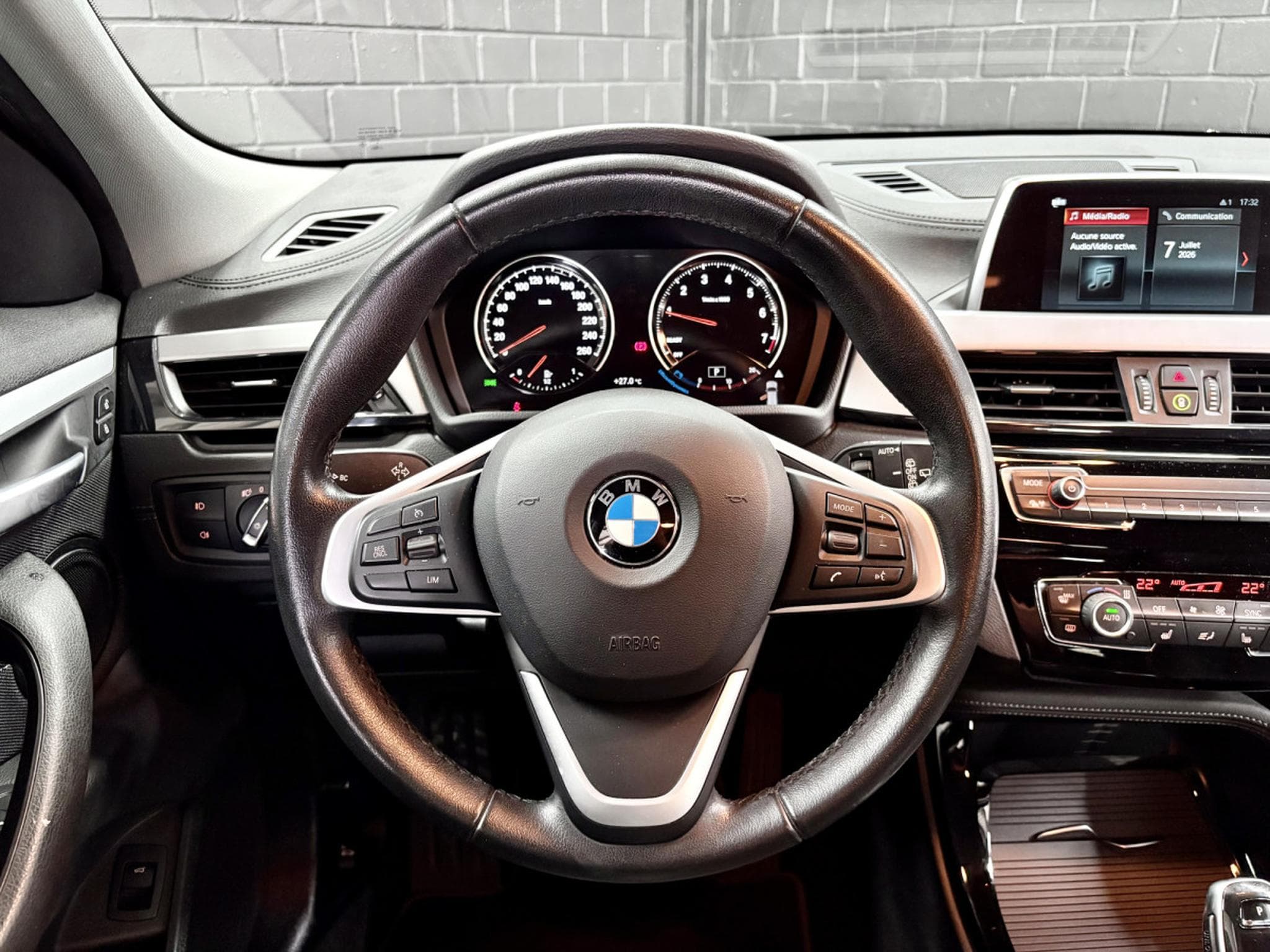 BMW X2 18i sDrive *CAMERA* *PDC* SIEGES CHAUFF.* (2019) - Photo 11