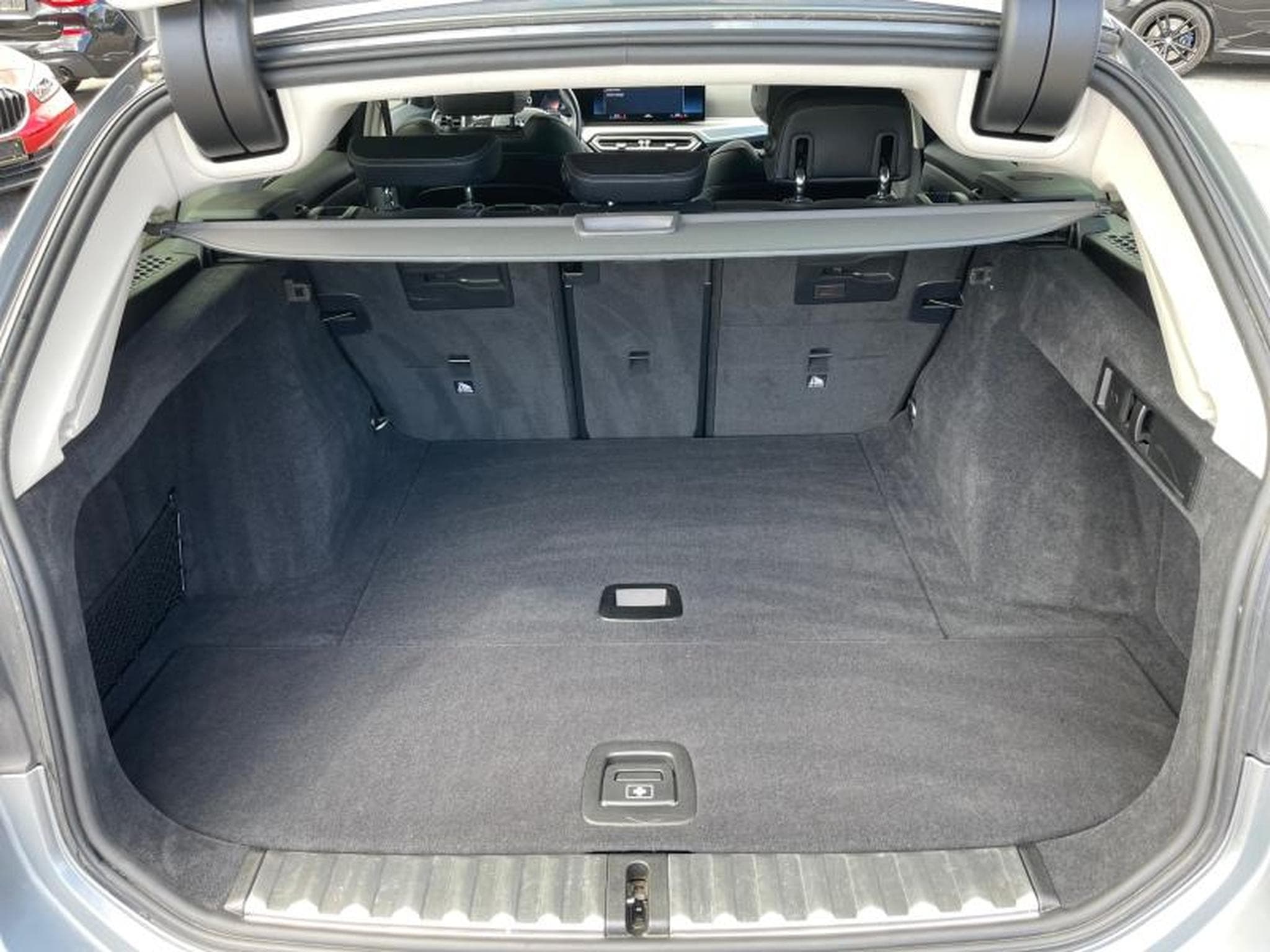 BMW 316 316d Touring (2024) - Photo 7